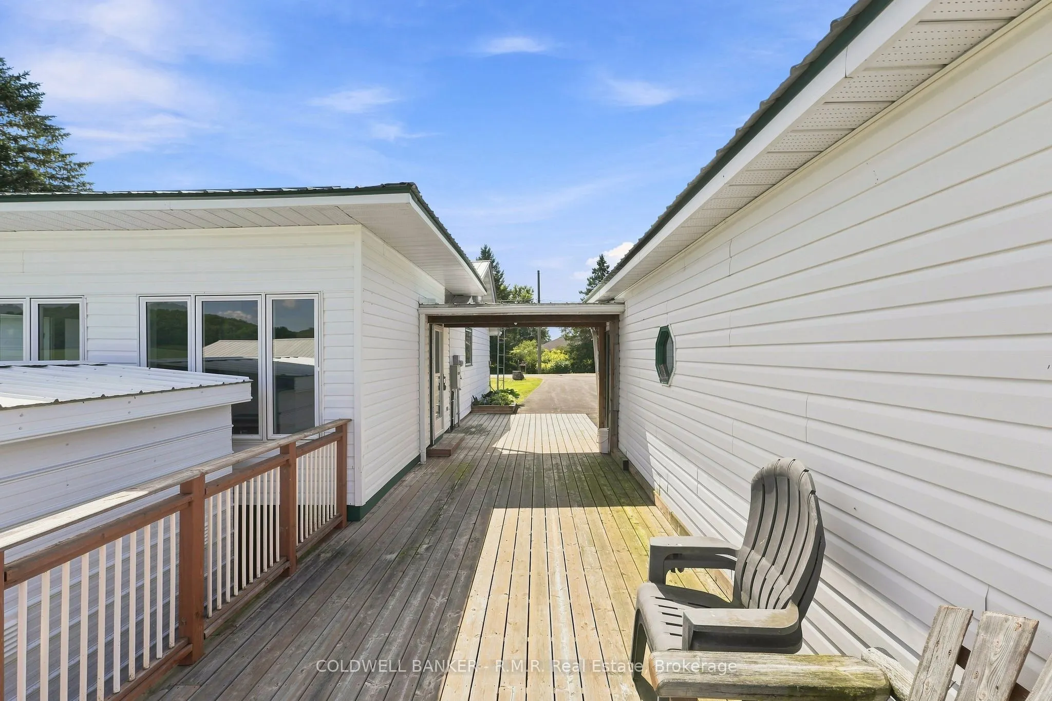 1695 Horseshoe Lake Road