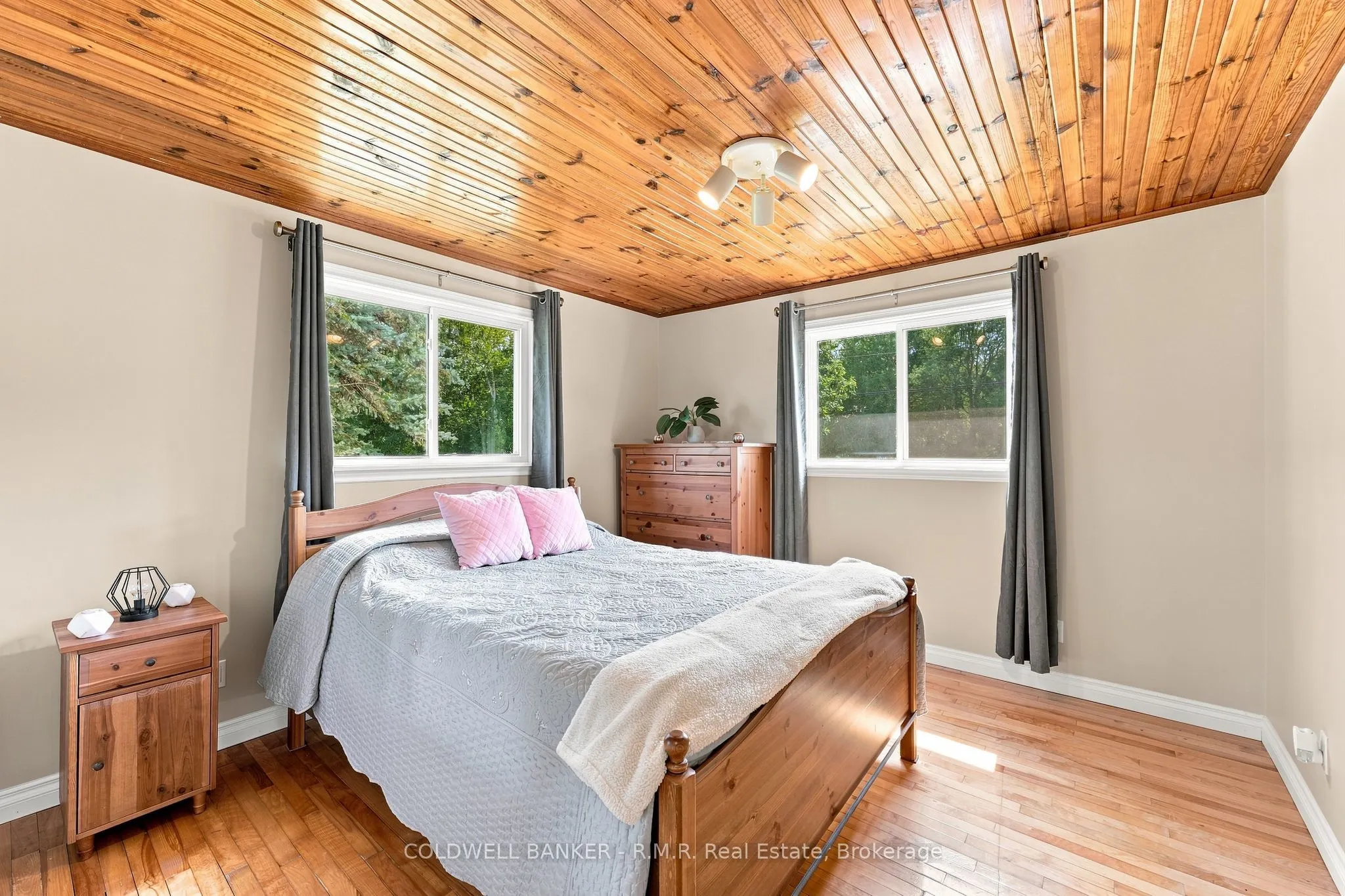 1695 Horseshoe Lake Road