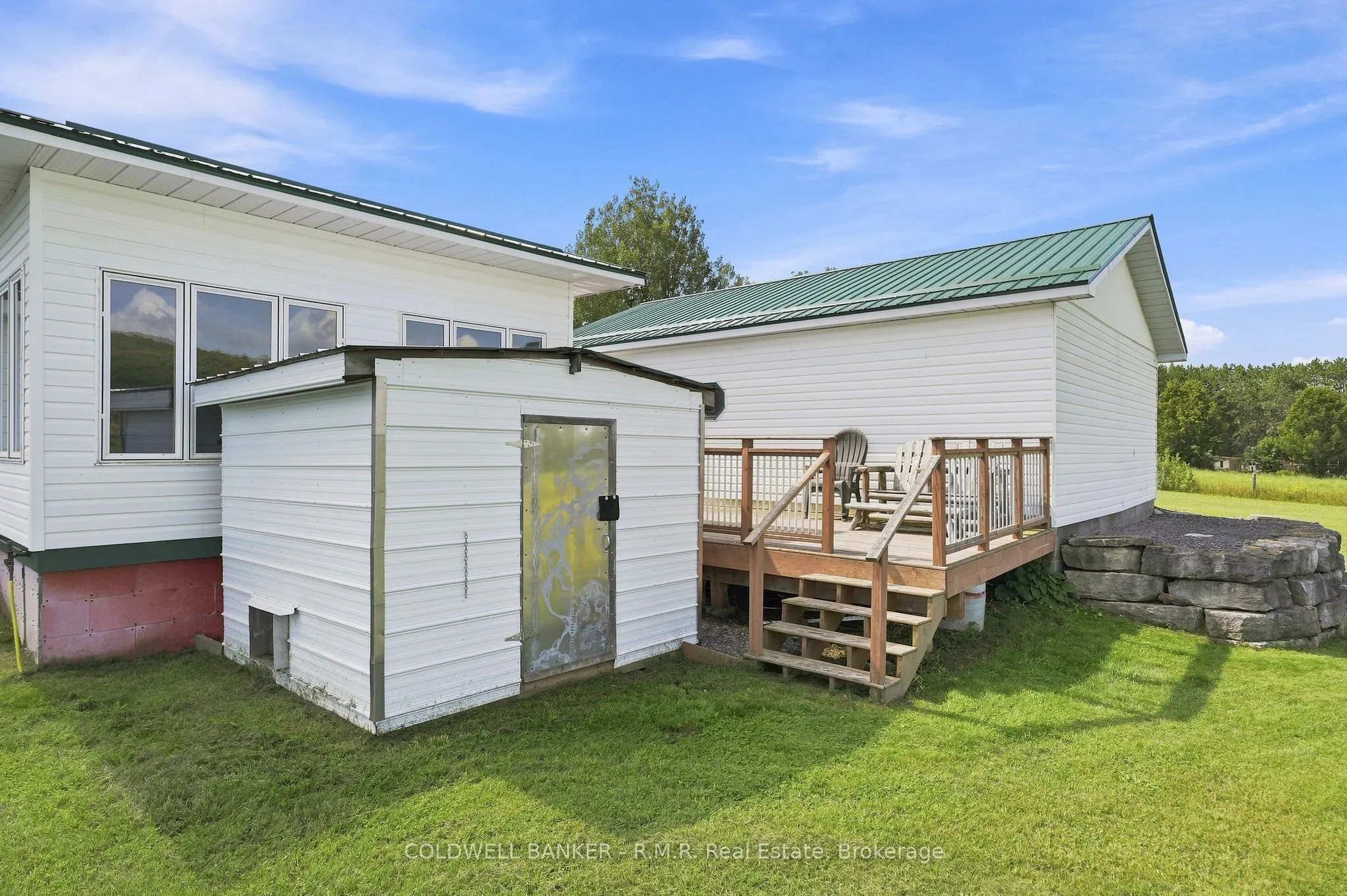 1695 Horseshoe Lake Road