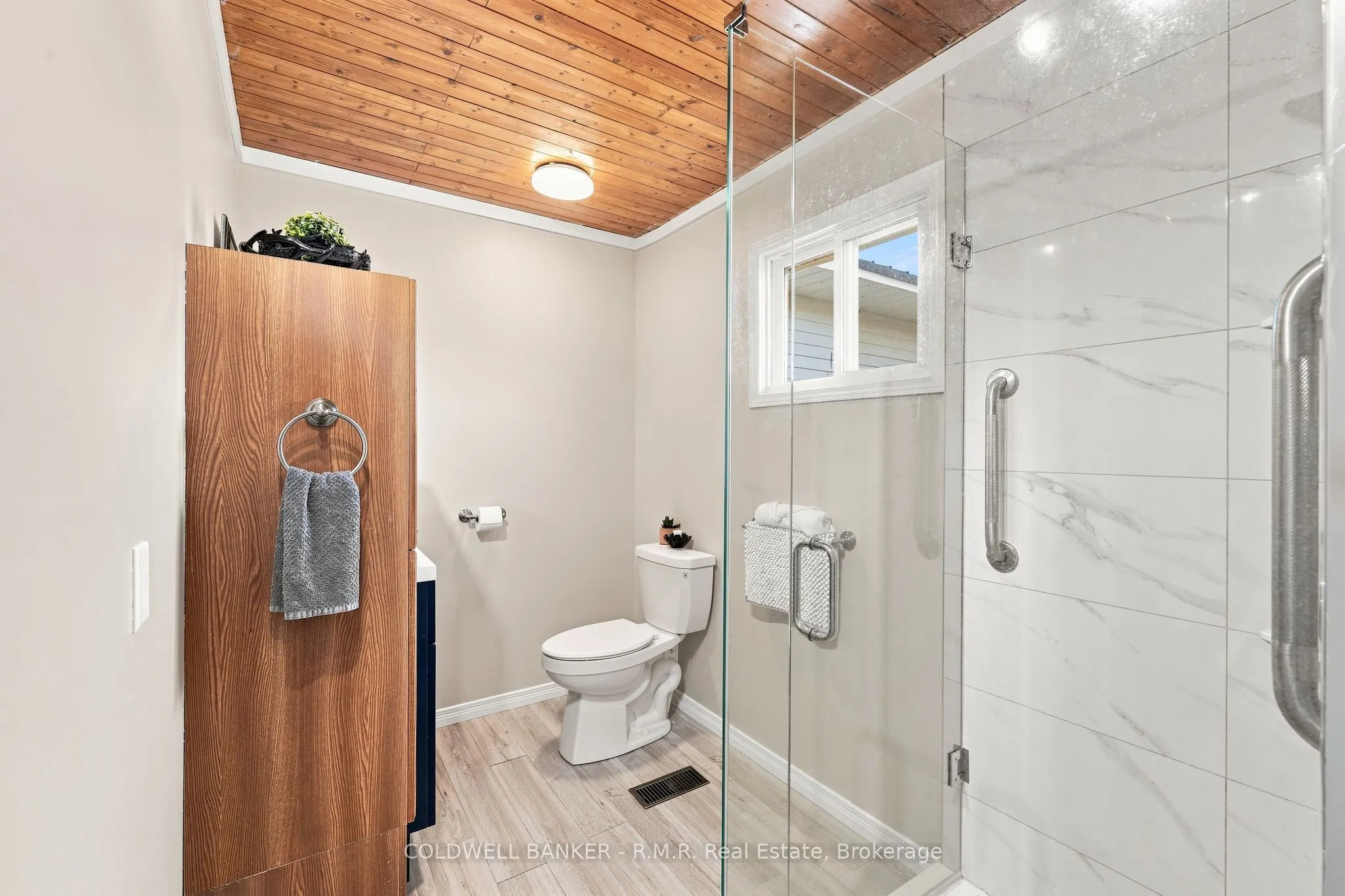 1695 Horseshoe Lake Road