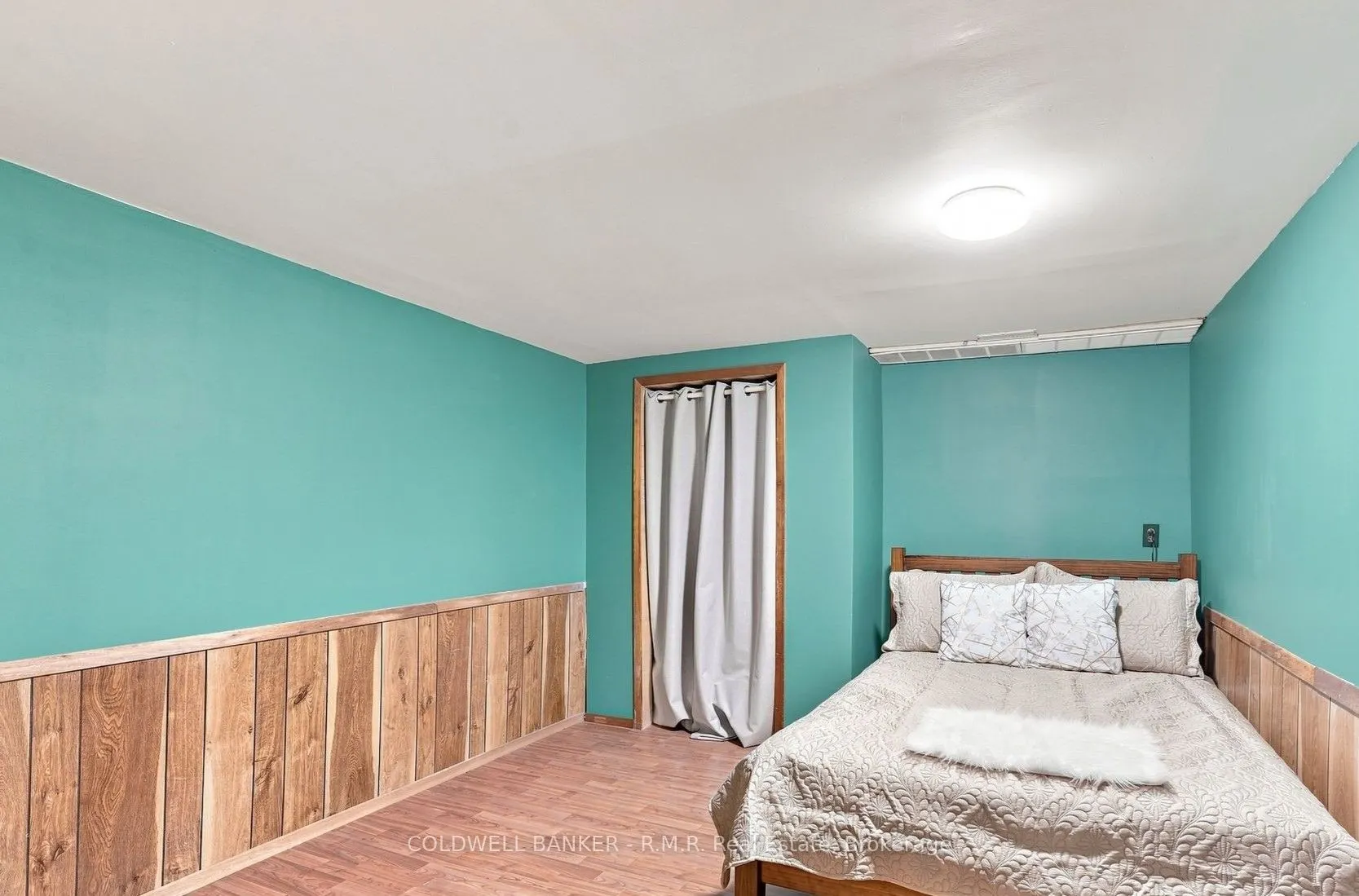 1695 Horseshoe Lake Road