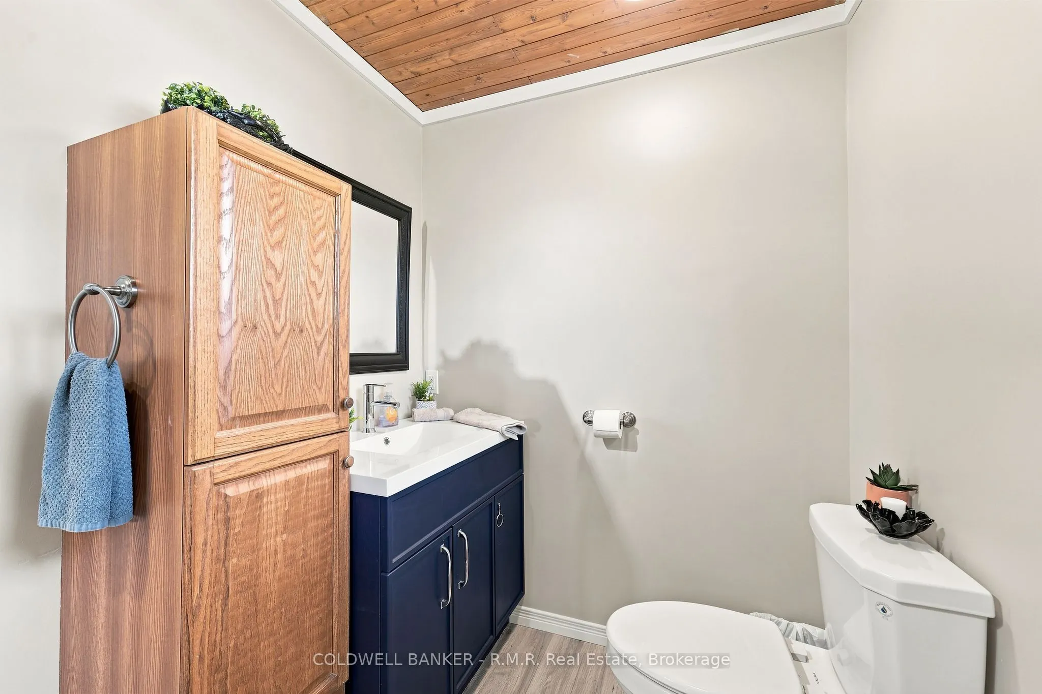 1695 Horseshoe Lake Road