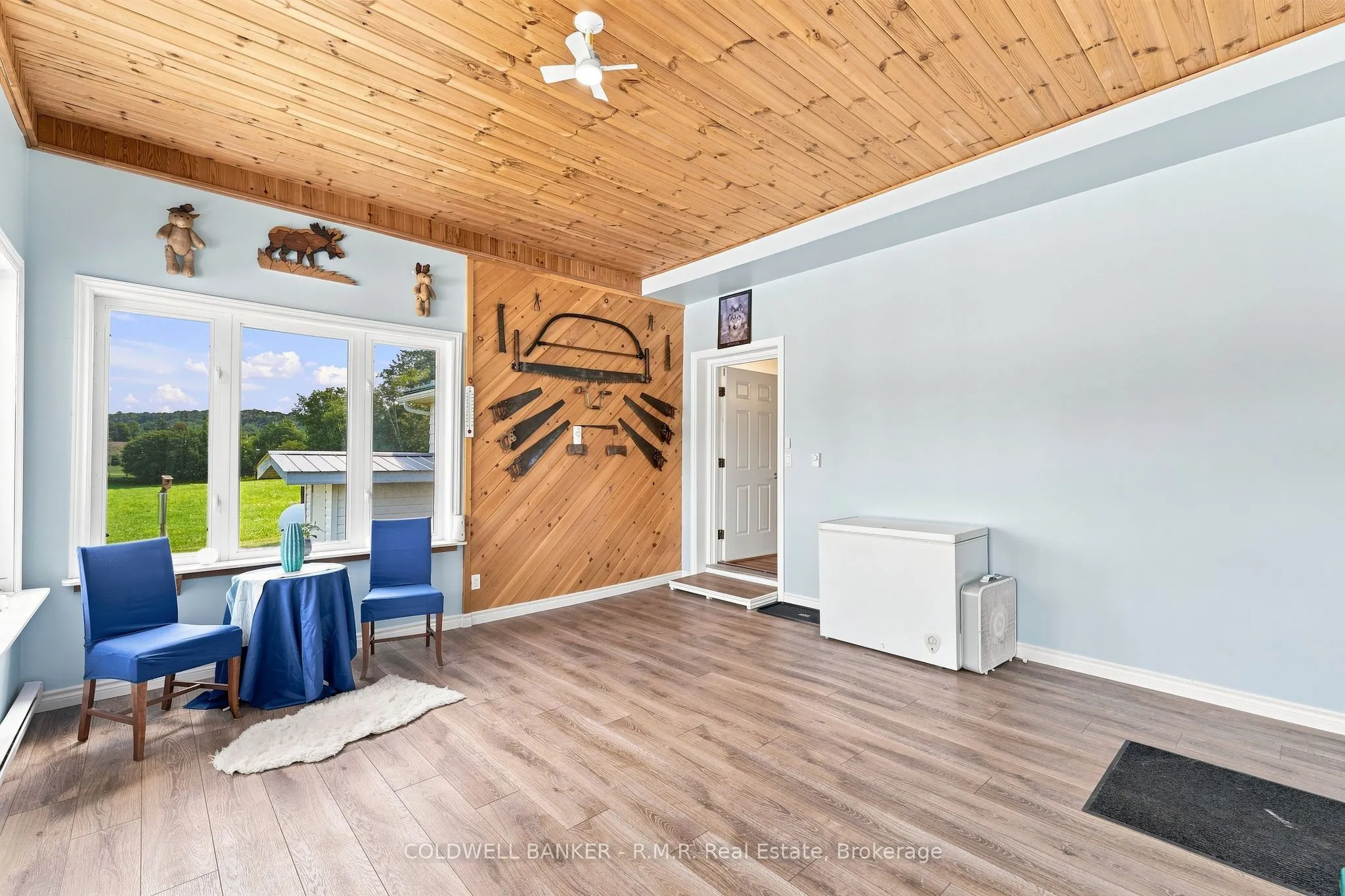 1695 Horseshoe Lake Road