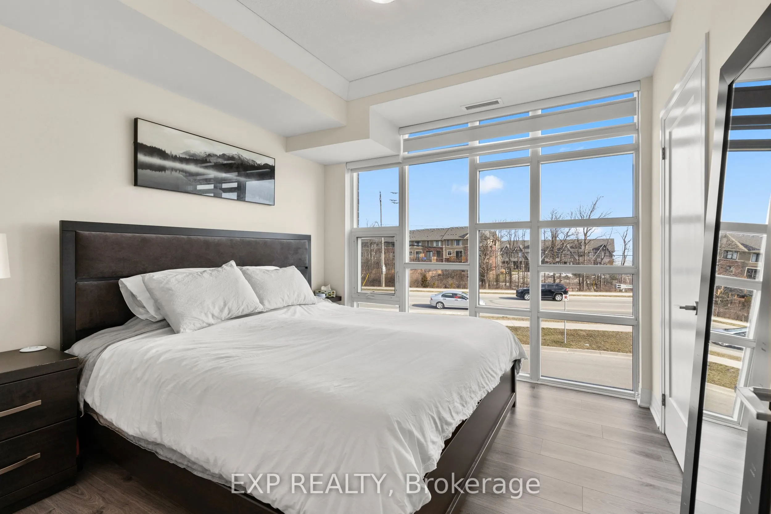 10 Concord Place #209