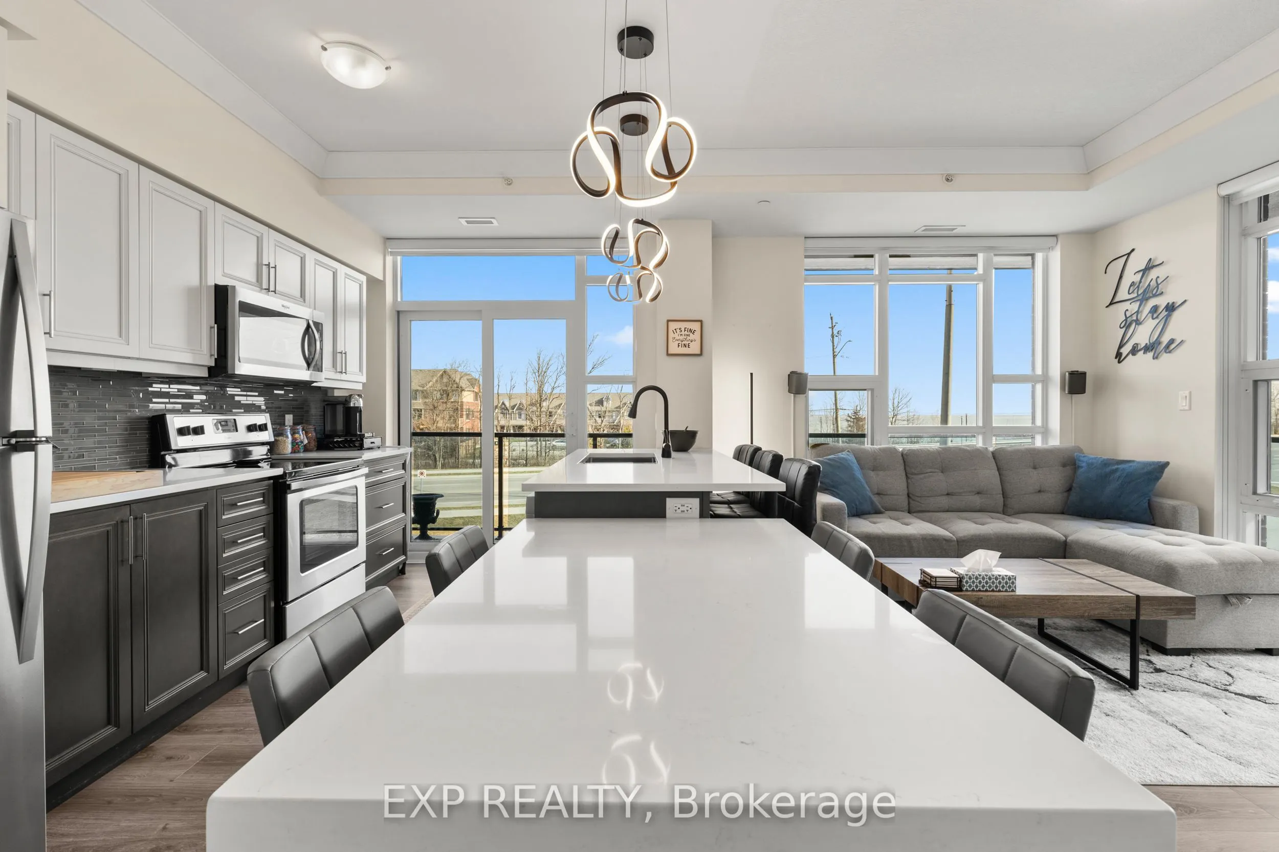 10 Concord Place #209