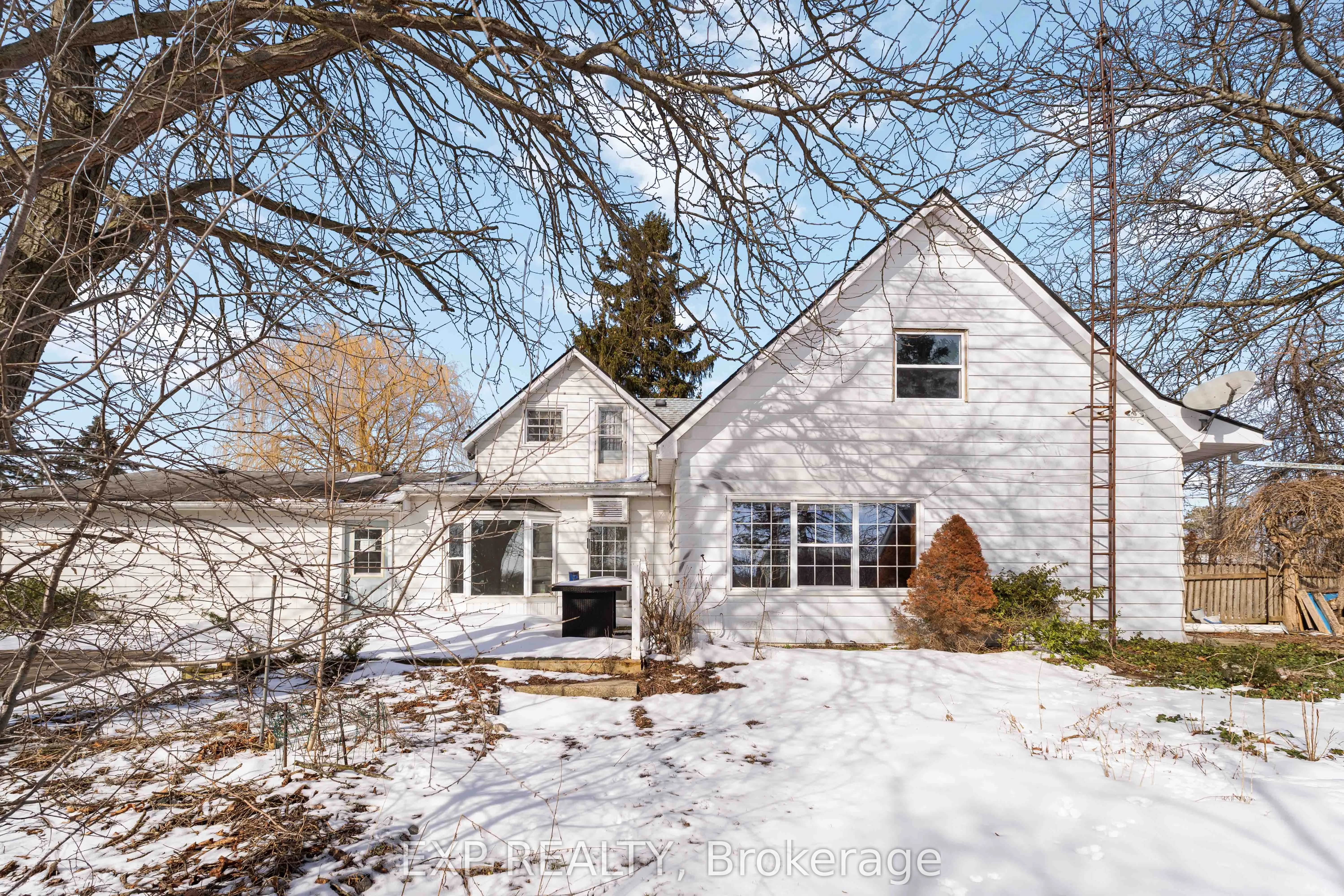 5378 Fly Road