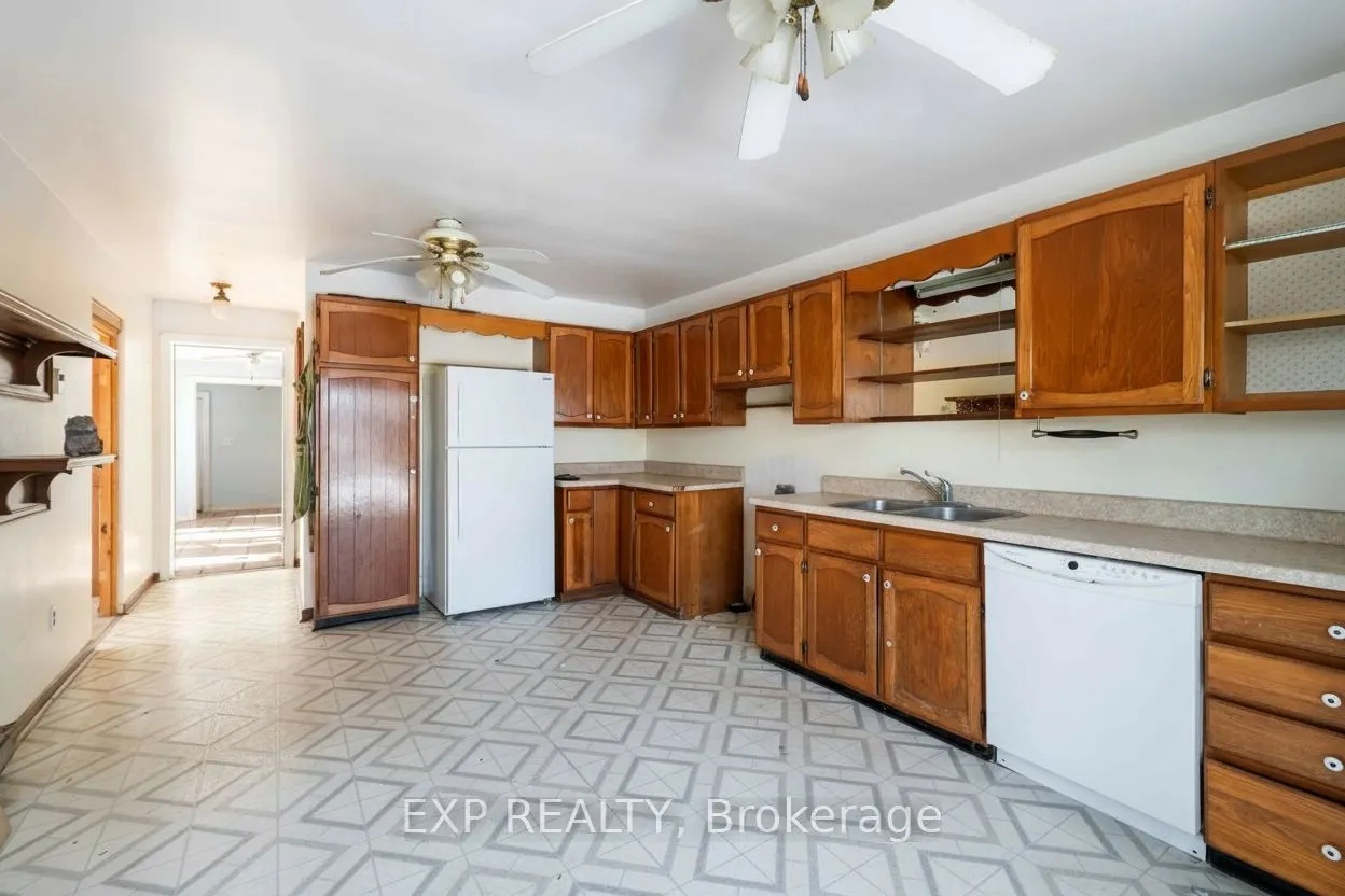 5378 Fly Road