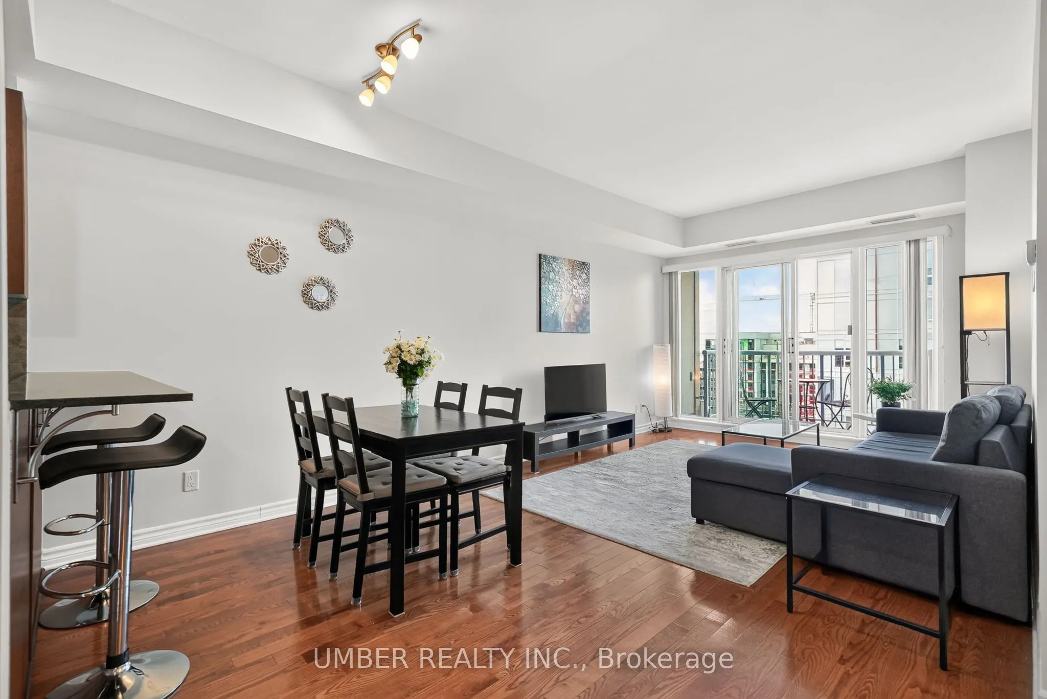 200 Rideau Street #2303