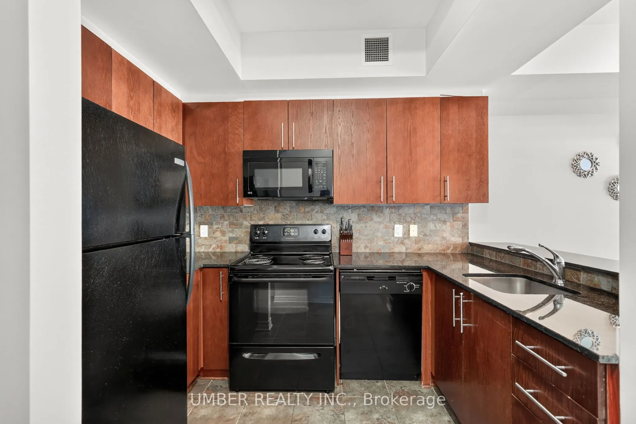 200 Rideau Street #2303
