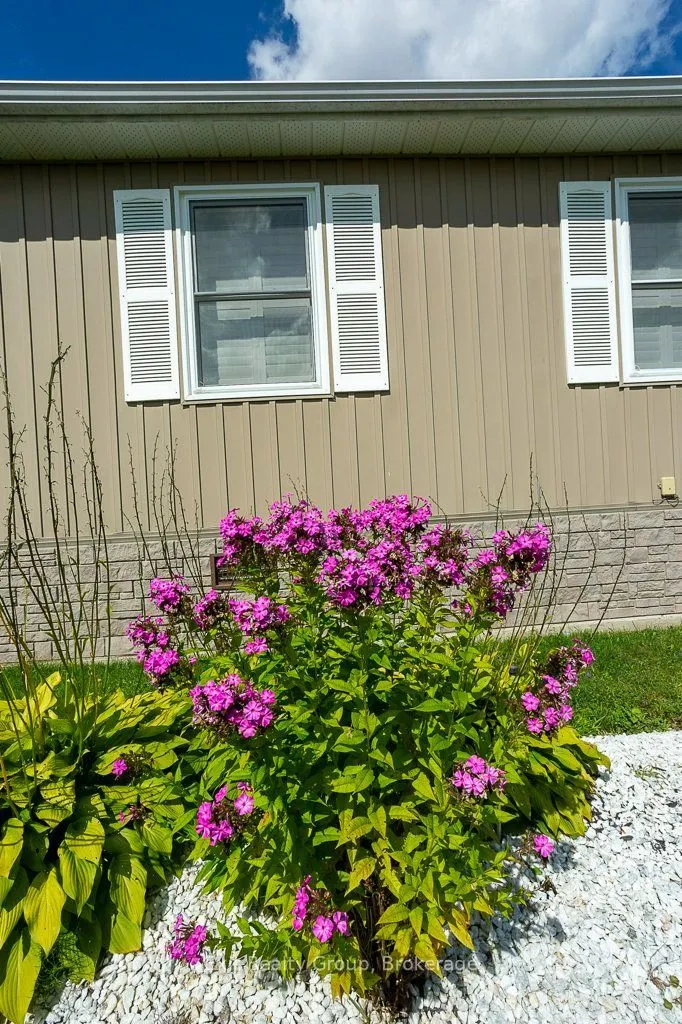 152 Concession Road 11 West #23