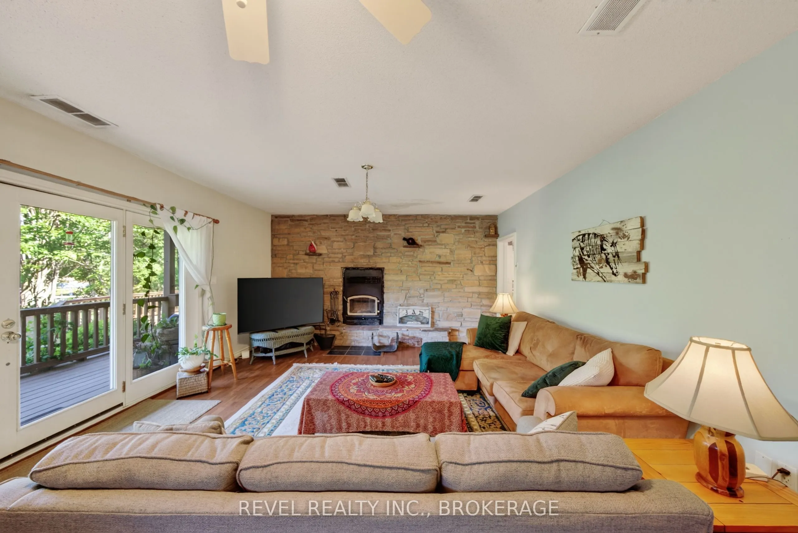 5383 Rideau Road