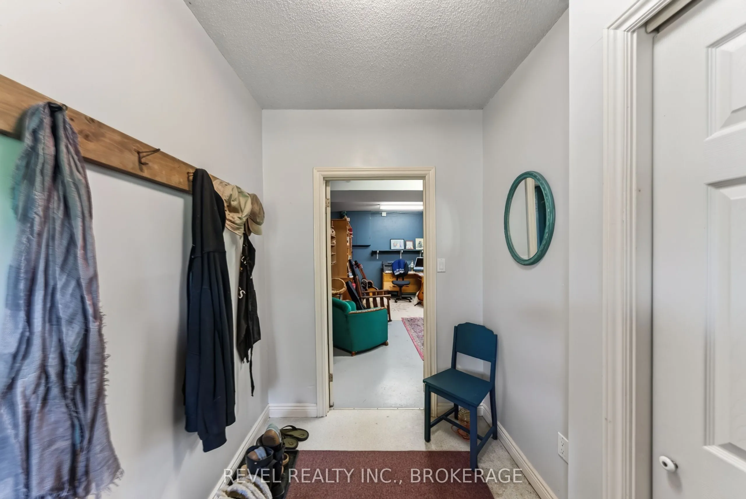 5383 Rideau Road