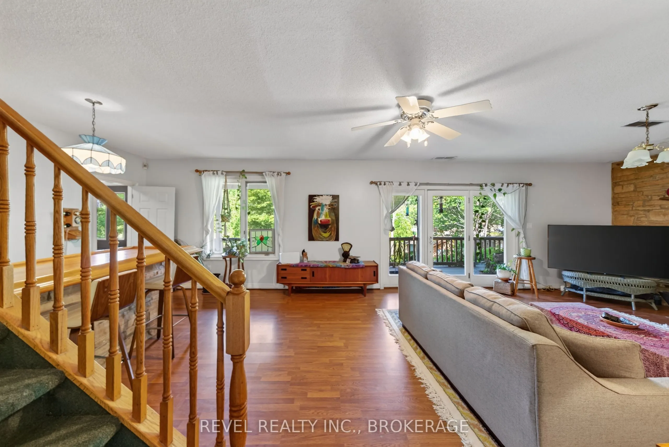 5383 Rideau Road