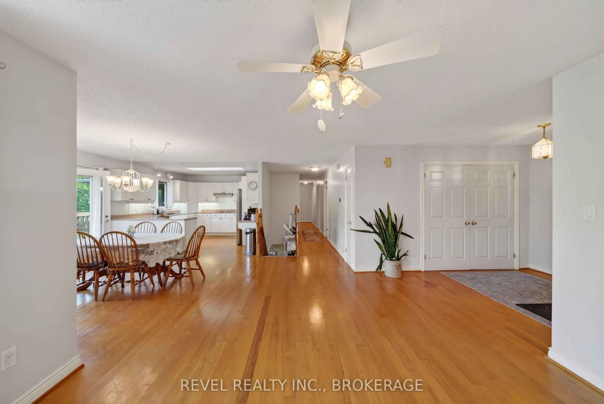 5383 Rideau Road