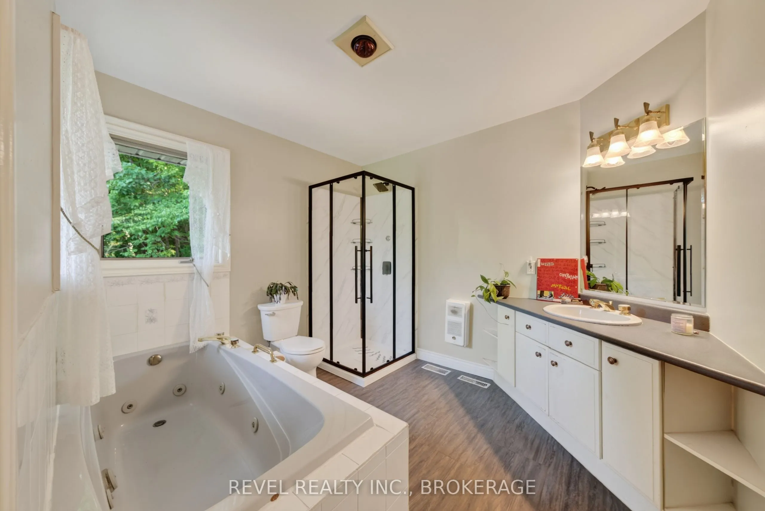 5383 Rideau Road