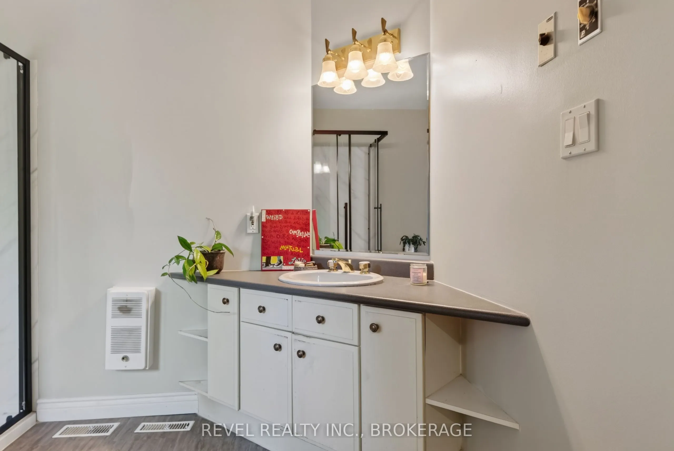 5383 Rideau Road