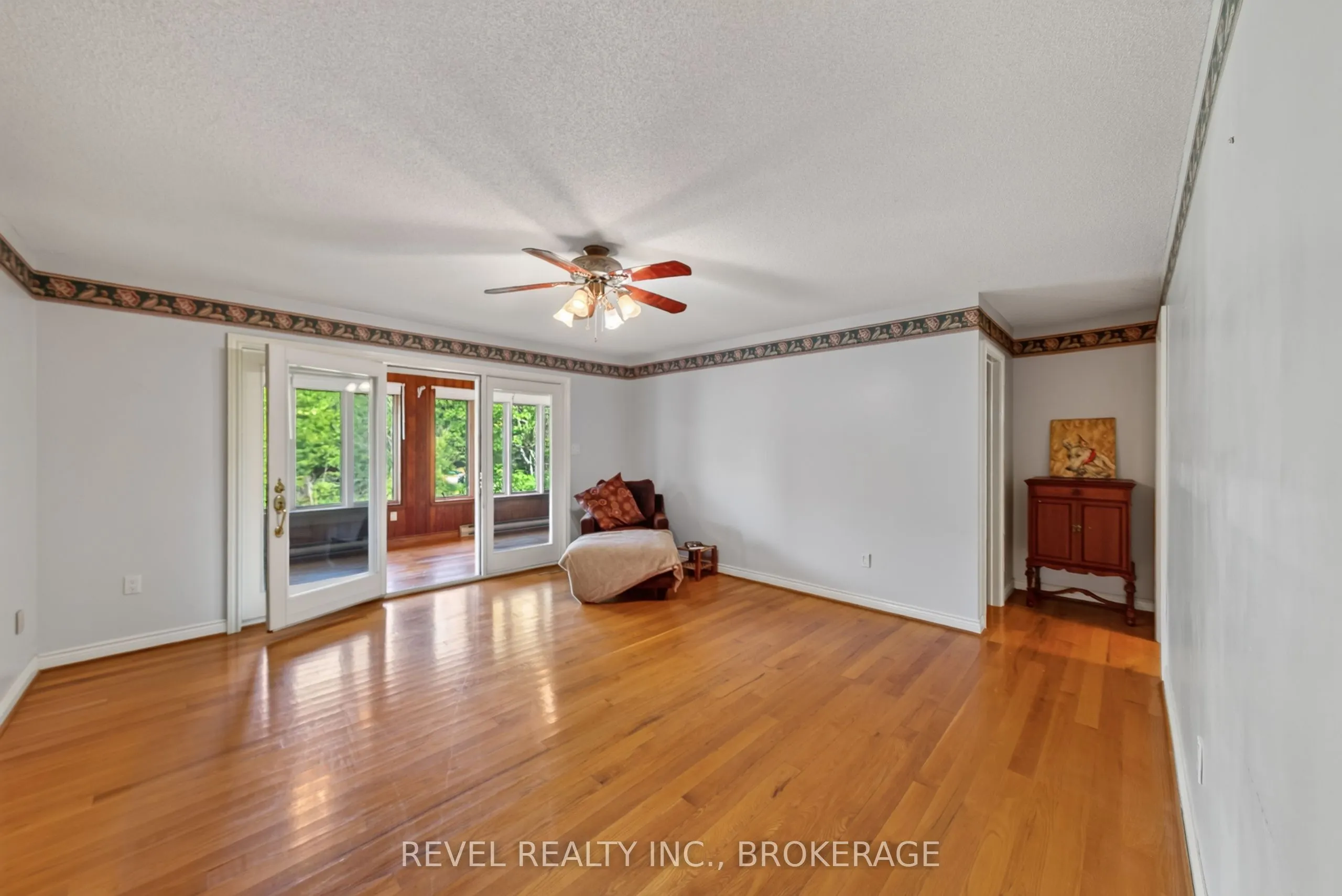 5383 Rideau Road