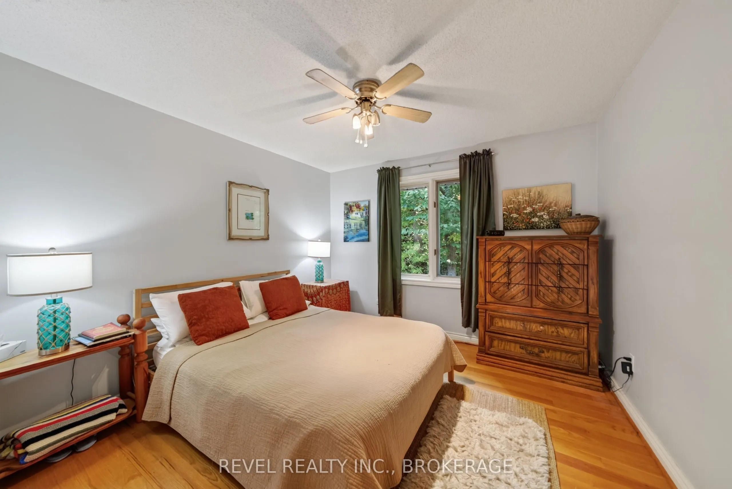 5383 Rideau Road
