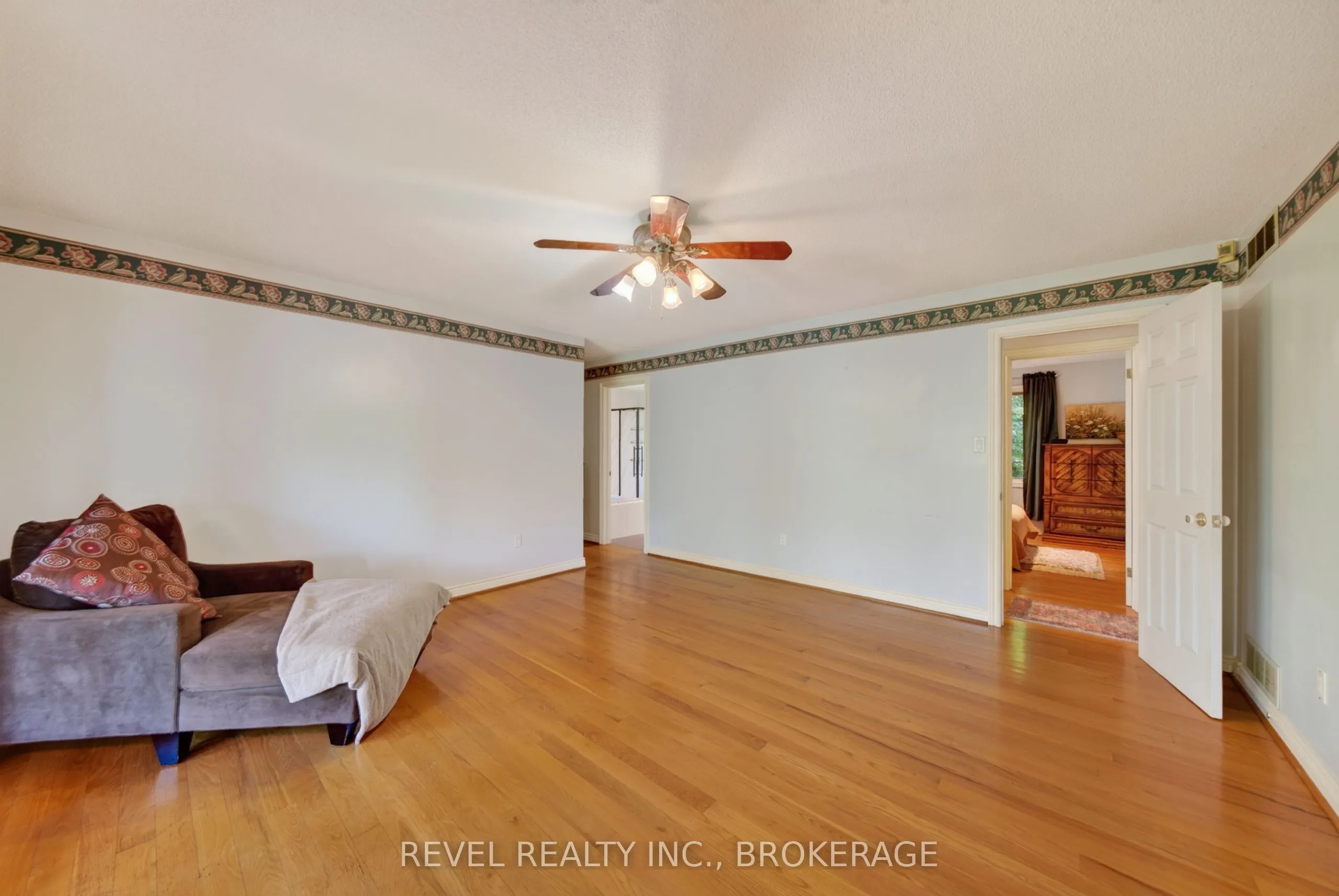 5383 Rideau Road