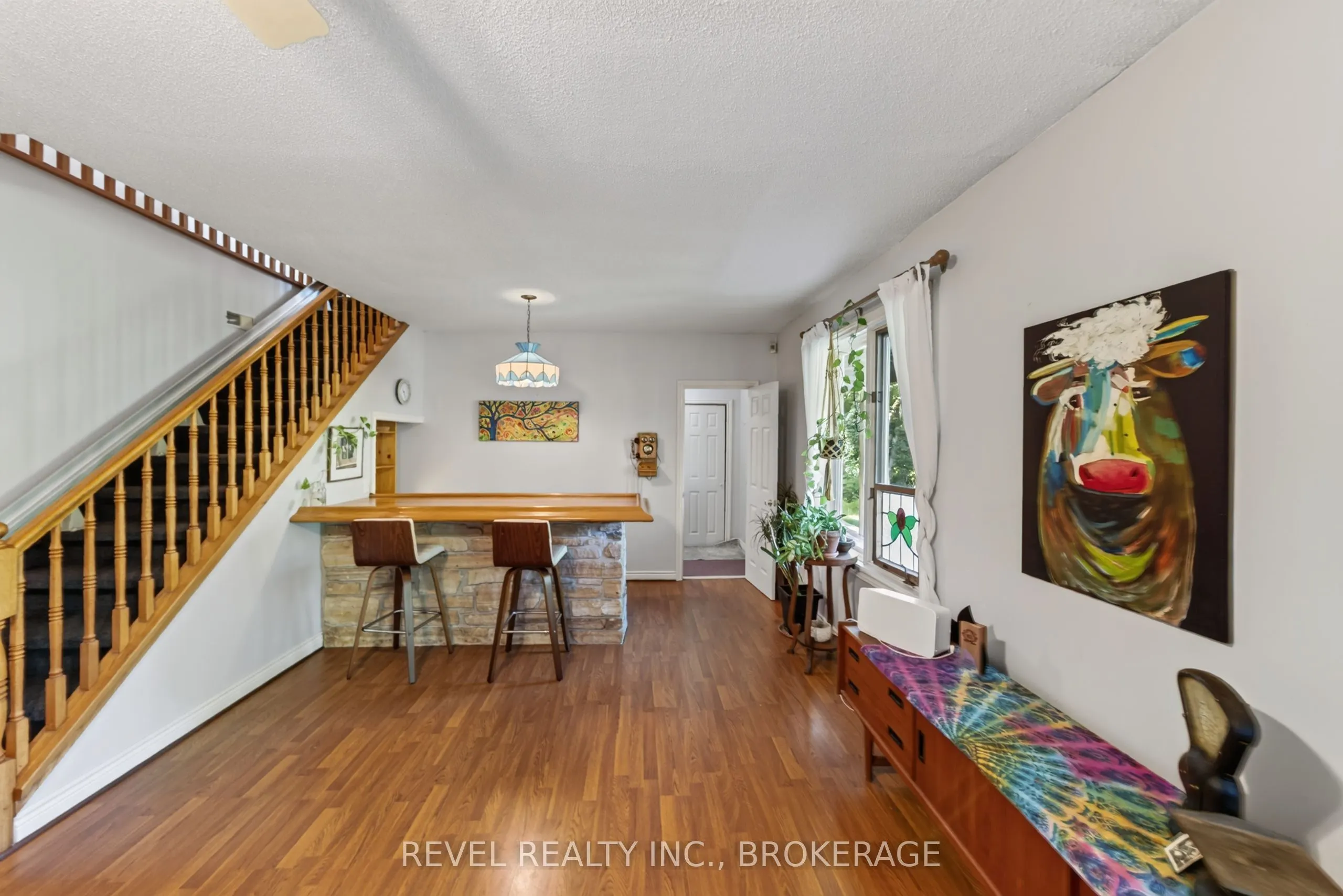 5383 Rideau Road