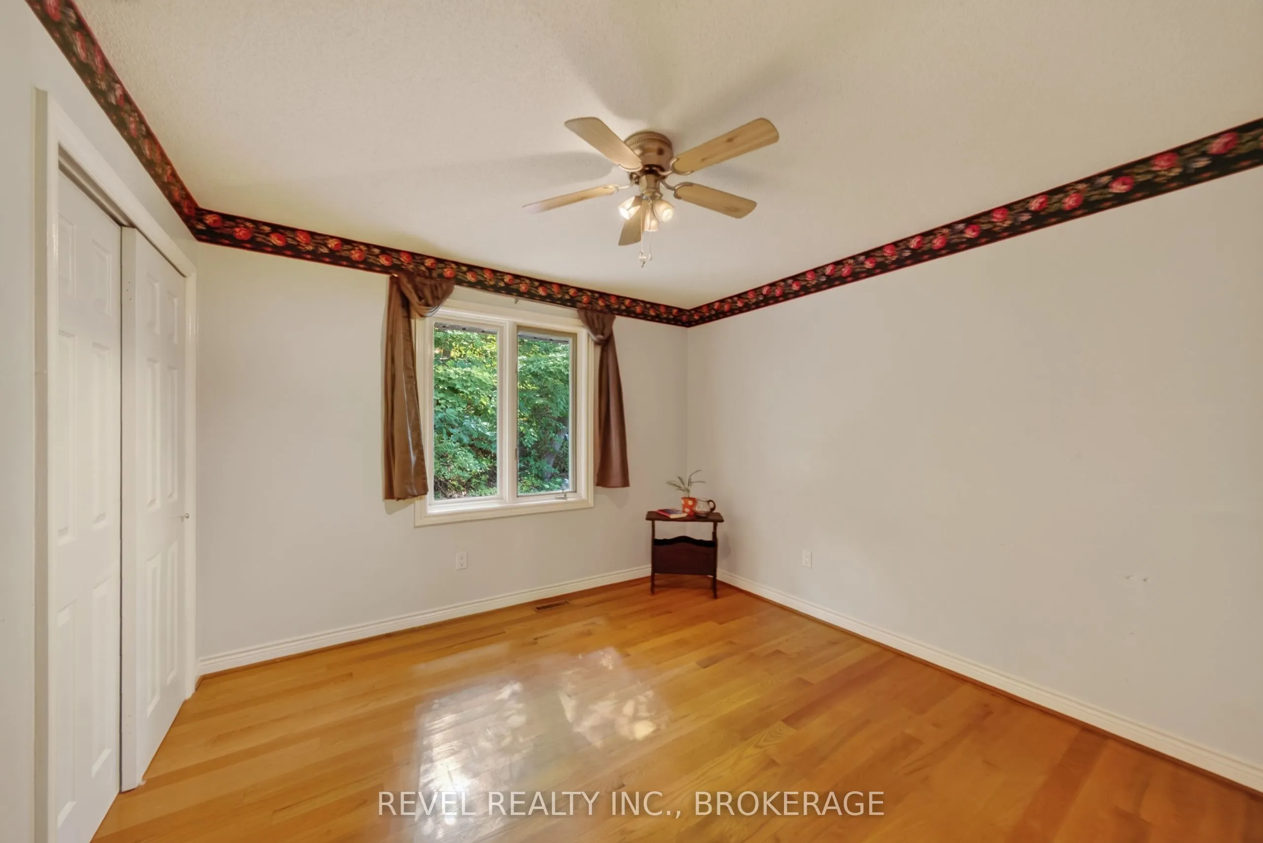 5383 Rideau Road