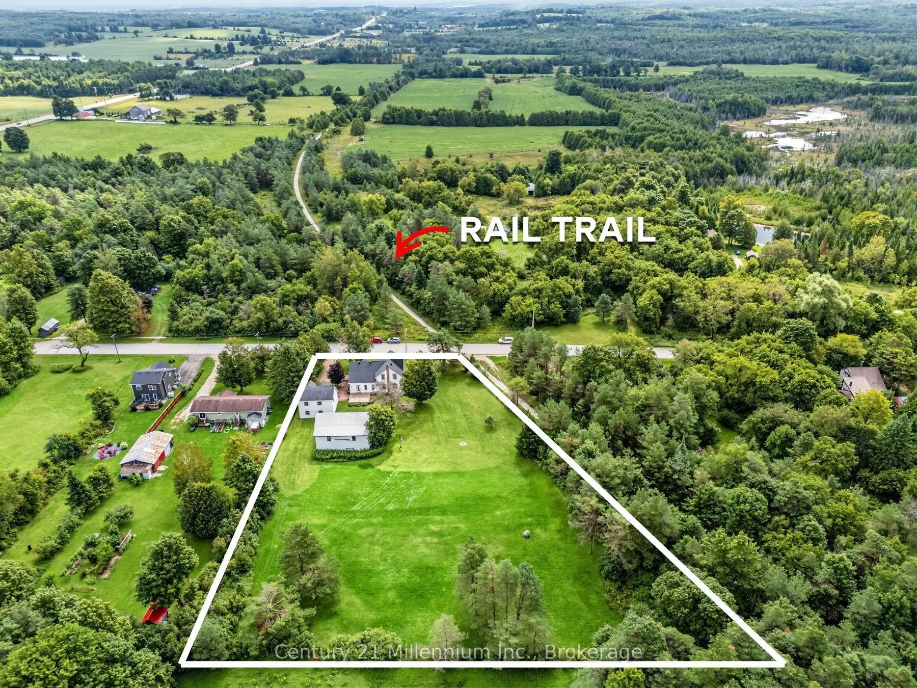 580283 Sideroad 60