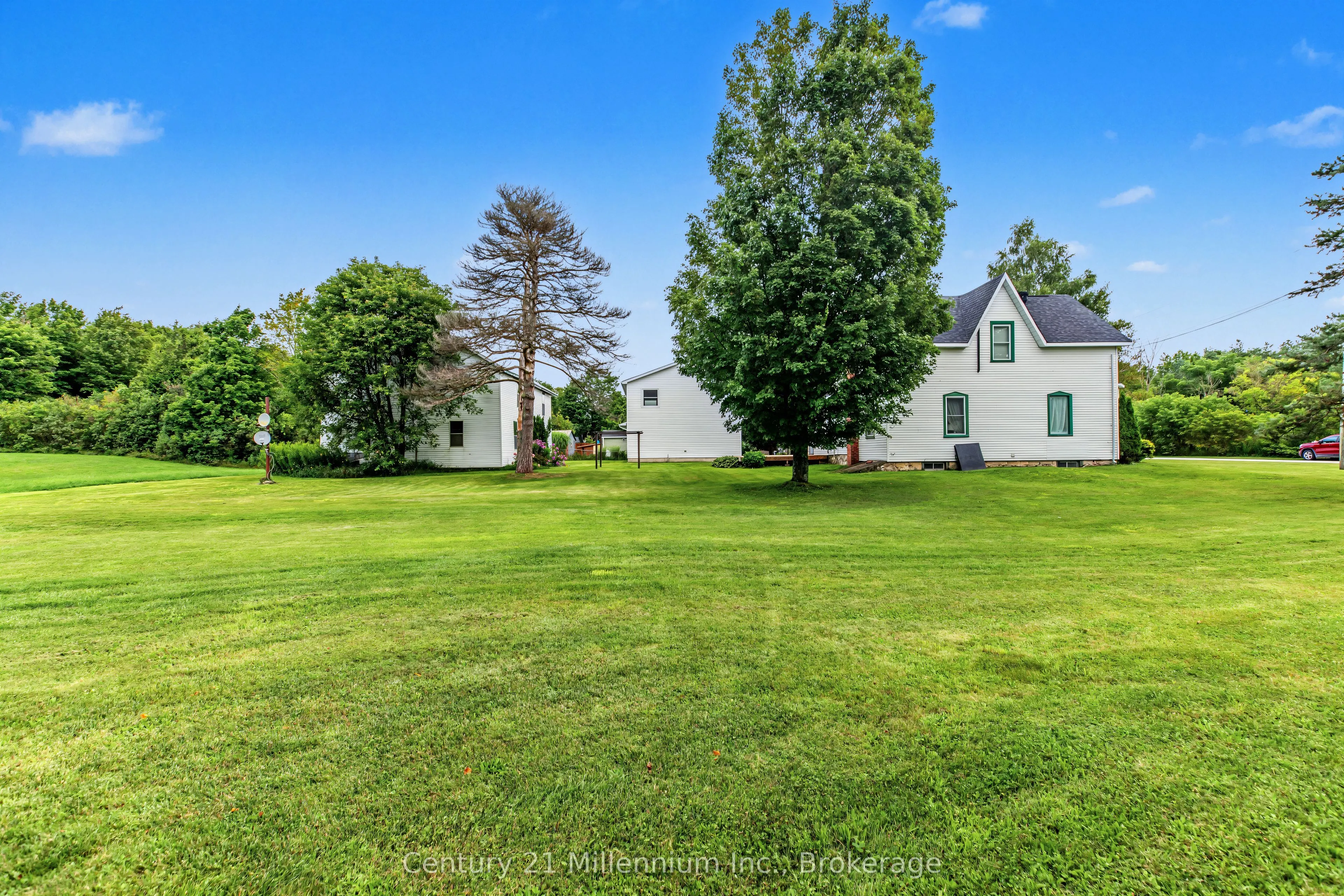 580283 Sideroad 60