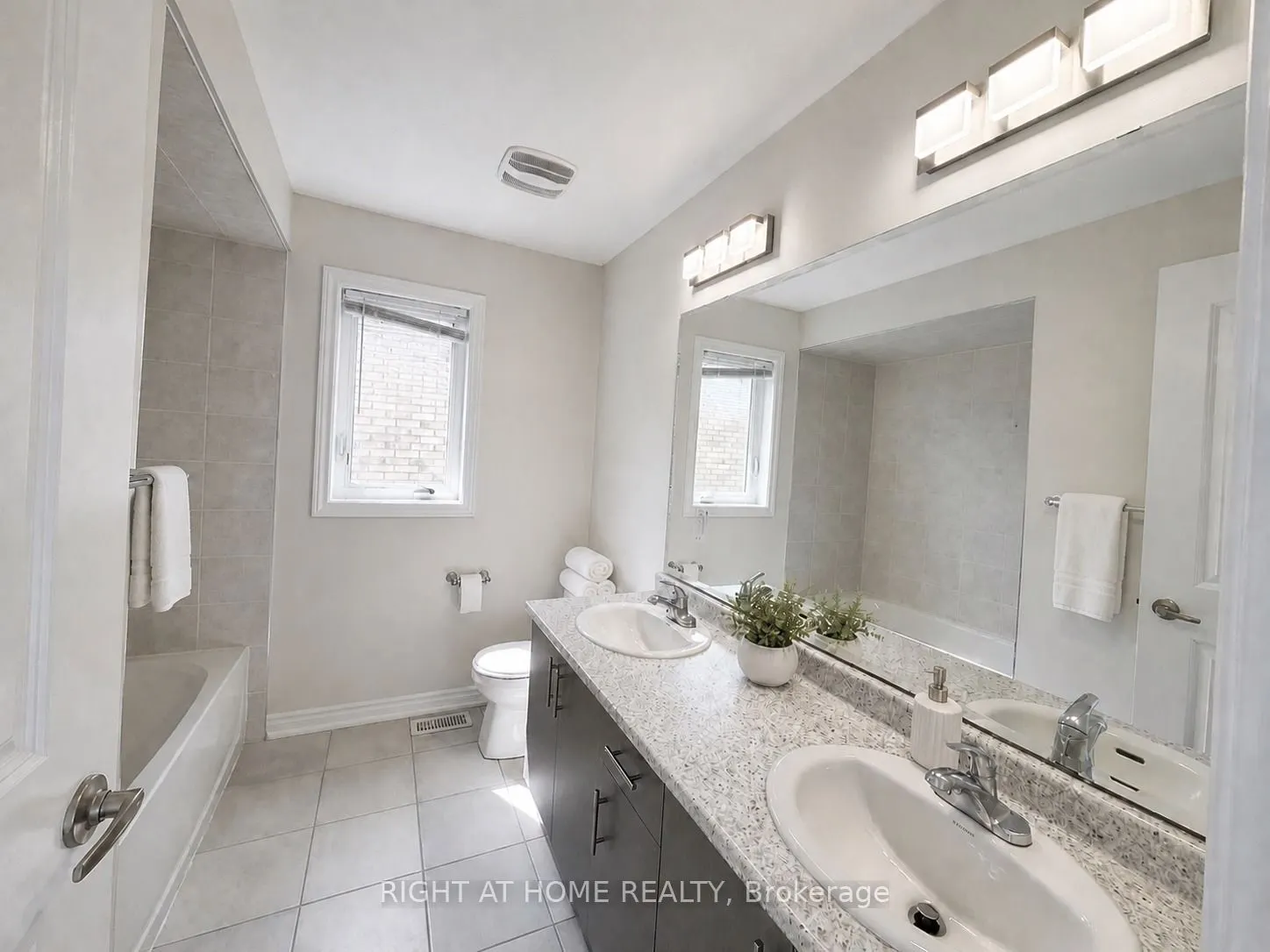 52 Heming Trail