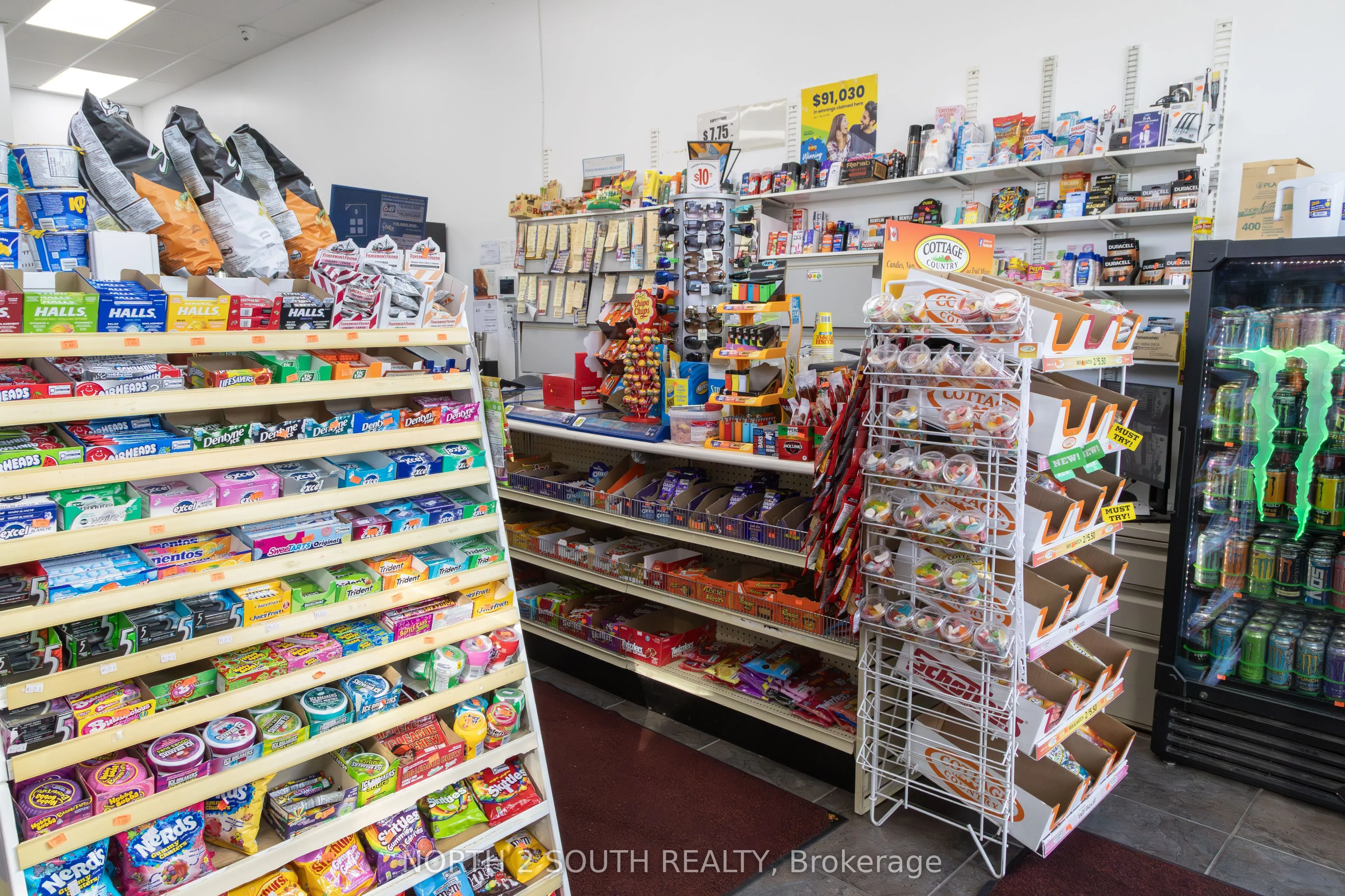 477 Dundas Street E #5