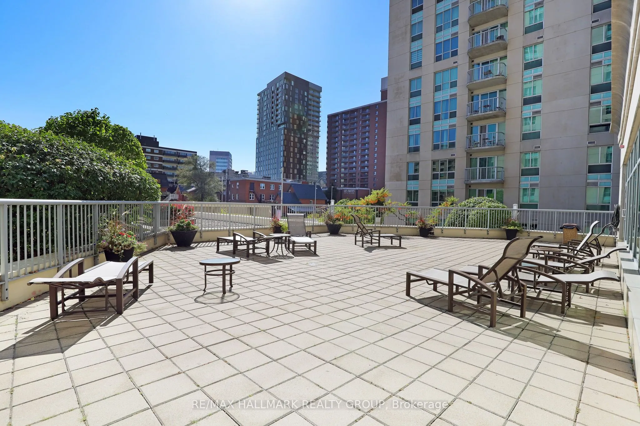 200 Rideau Street #504