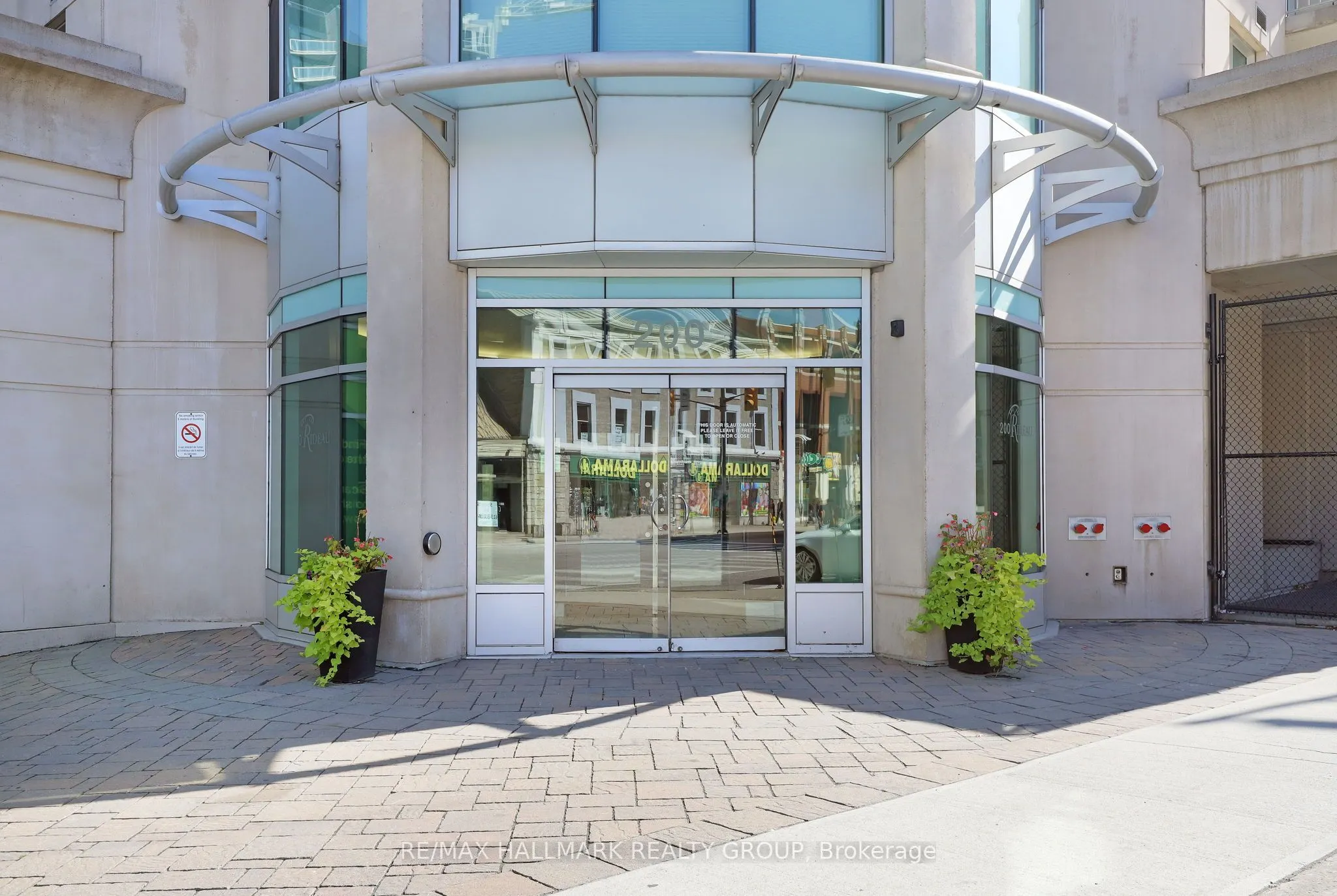 200 Rideau Street #504