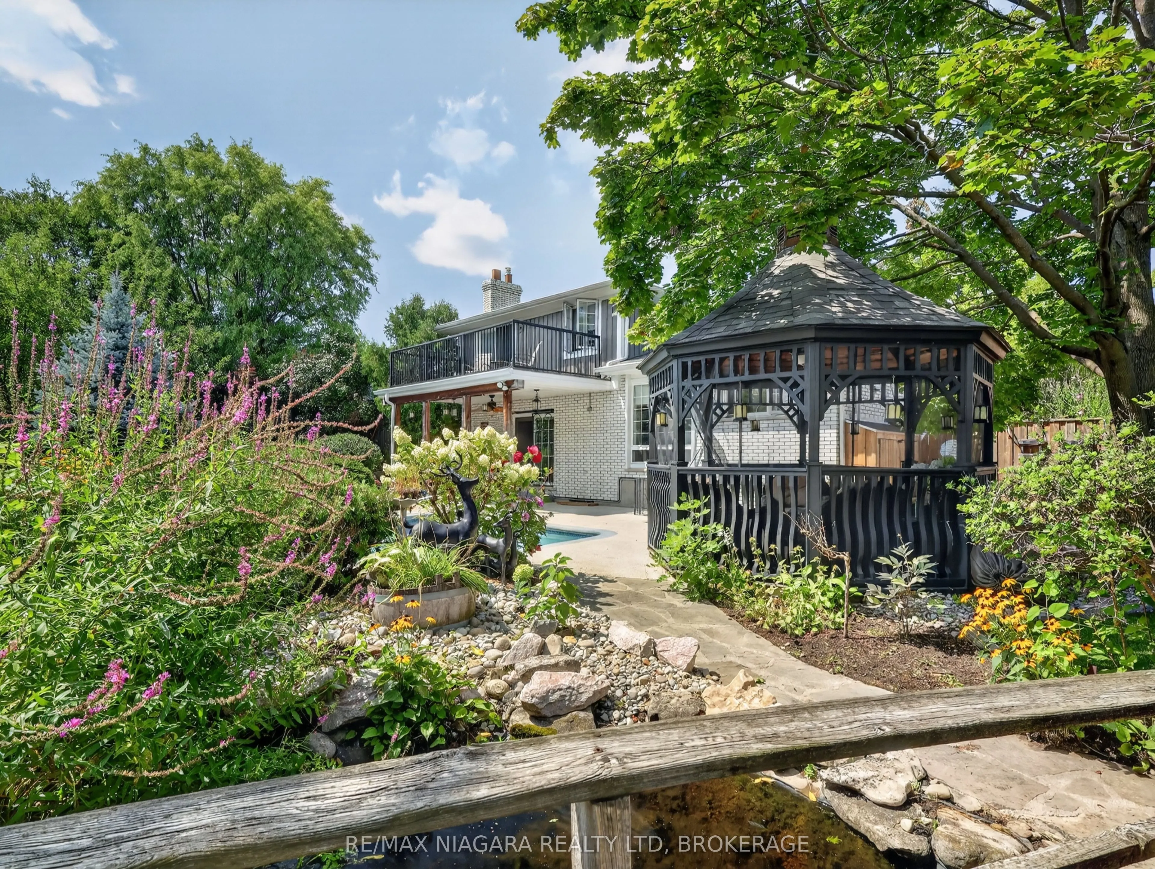 14 Fairlawn Court