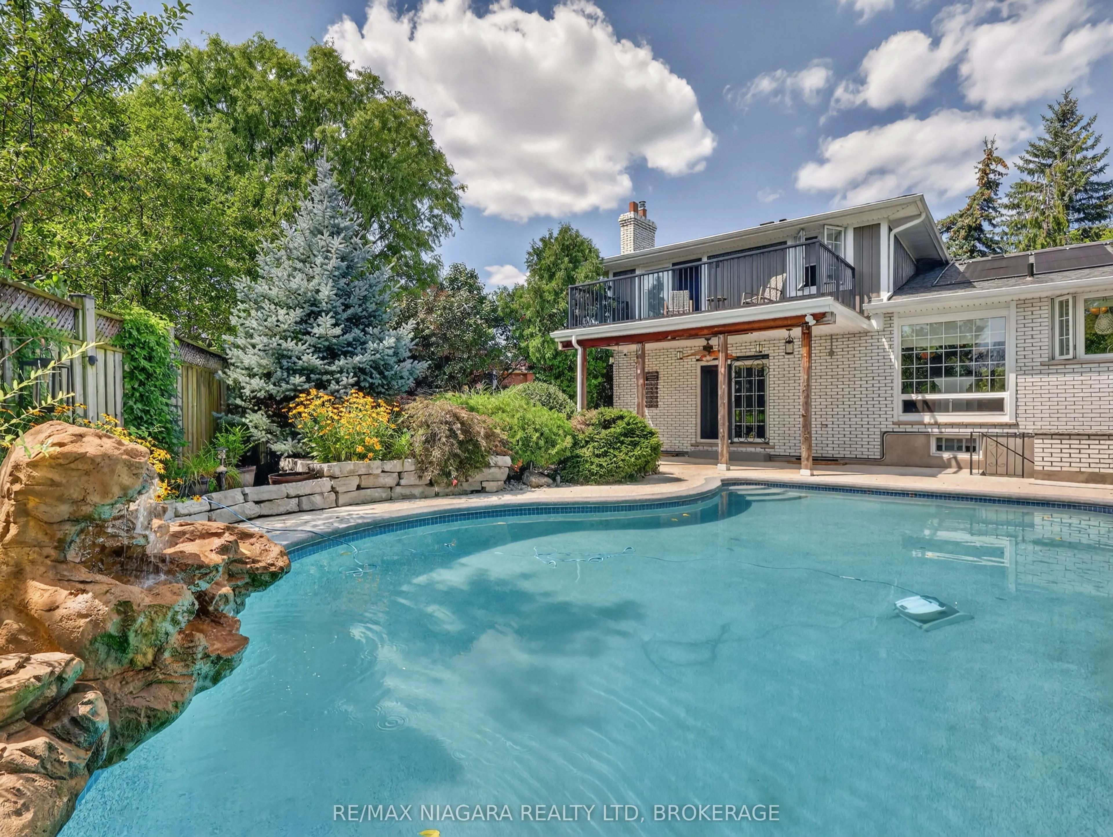 14 Fairlawn Court