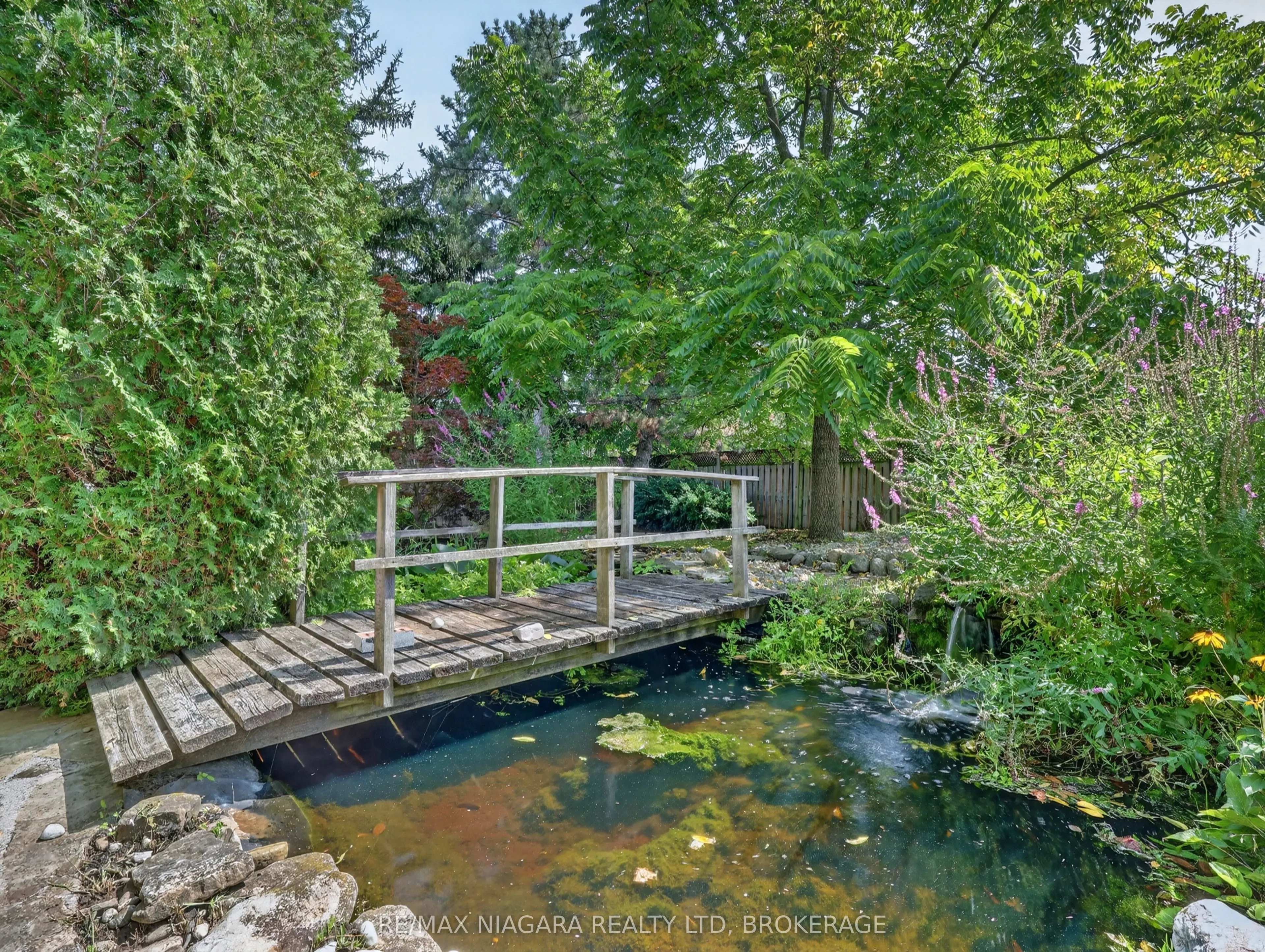 14 Fairlawn Court