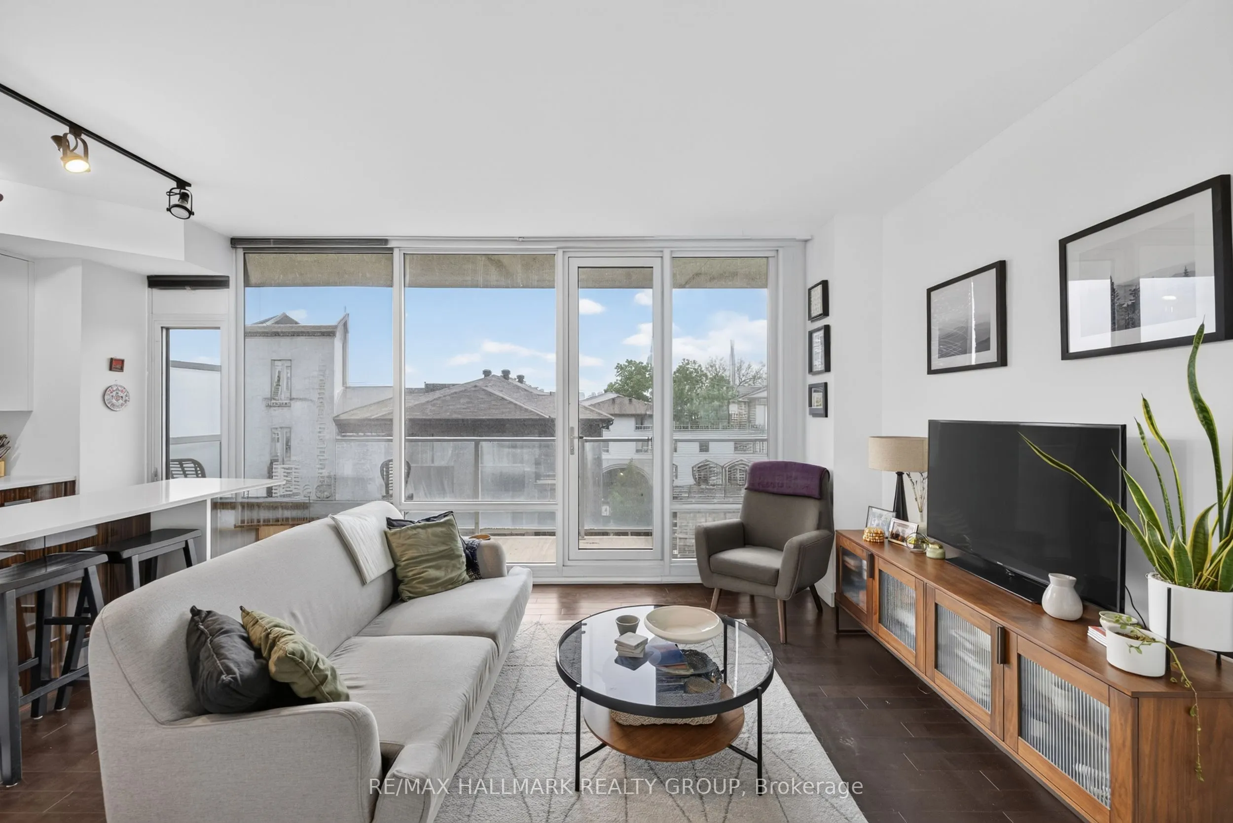 201 Parkdale Avenue #408