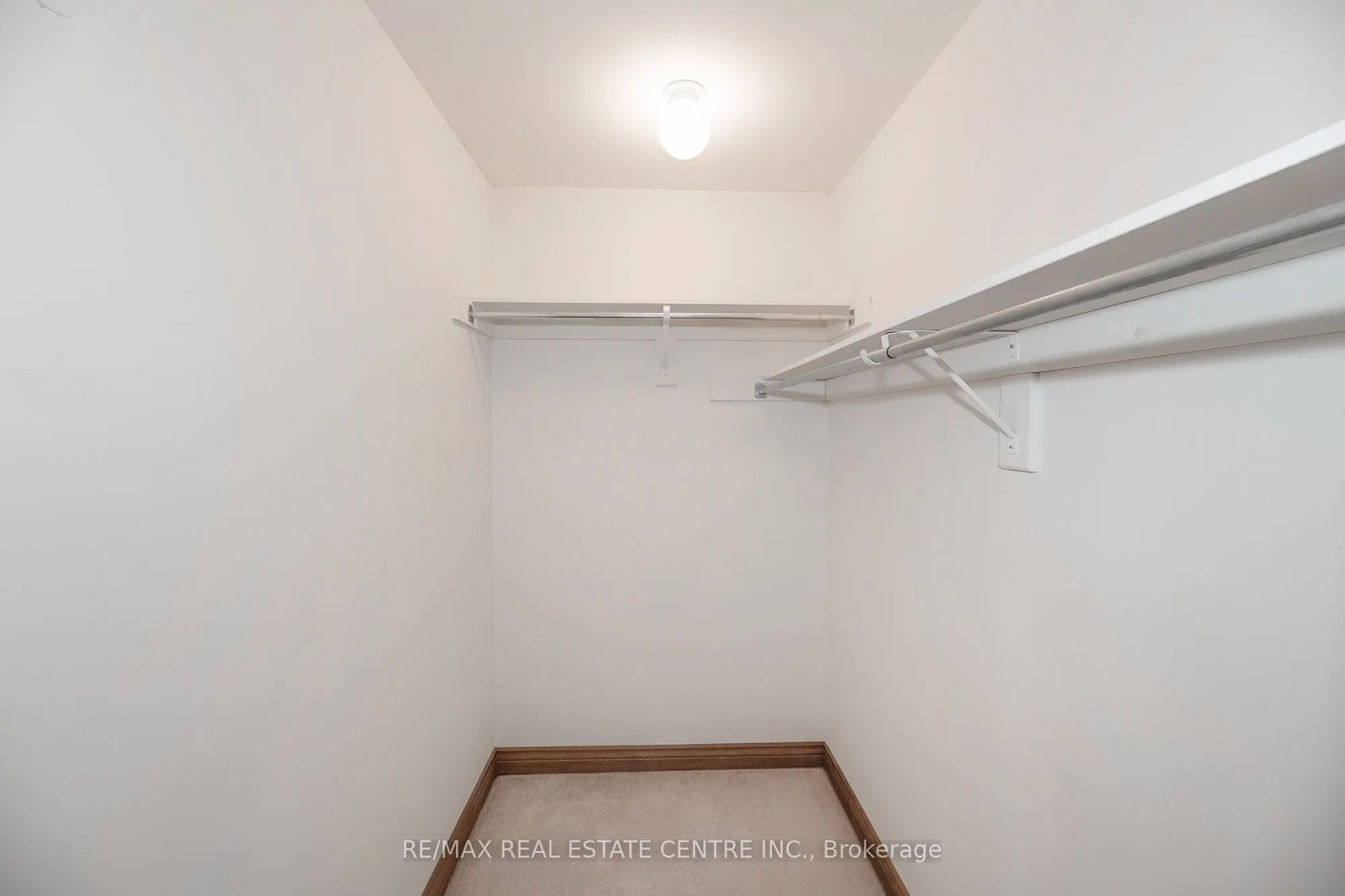 2 Walker Court