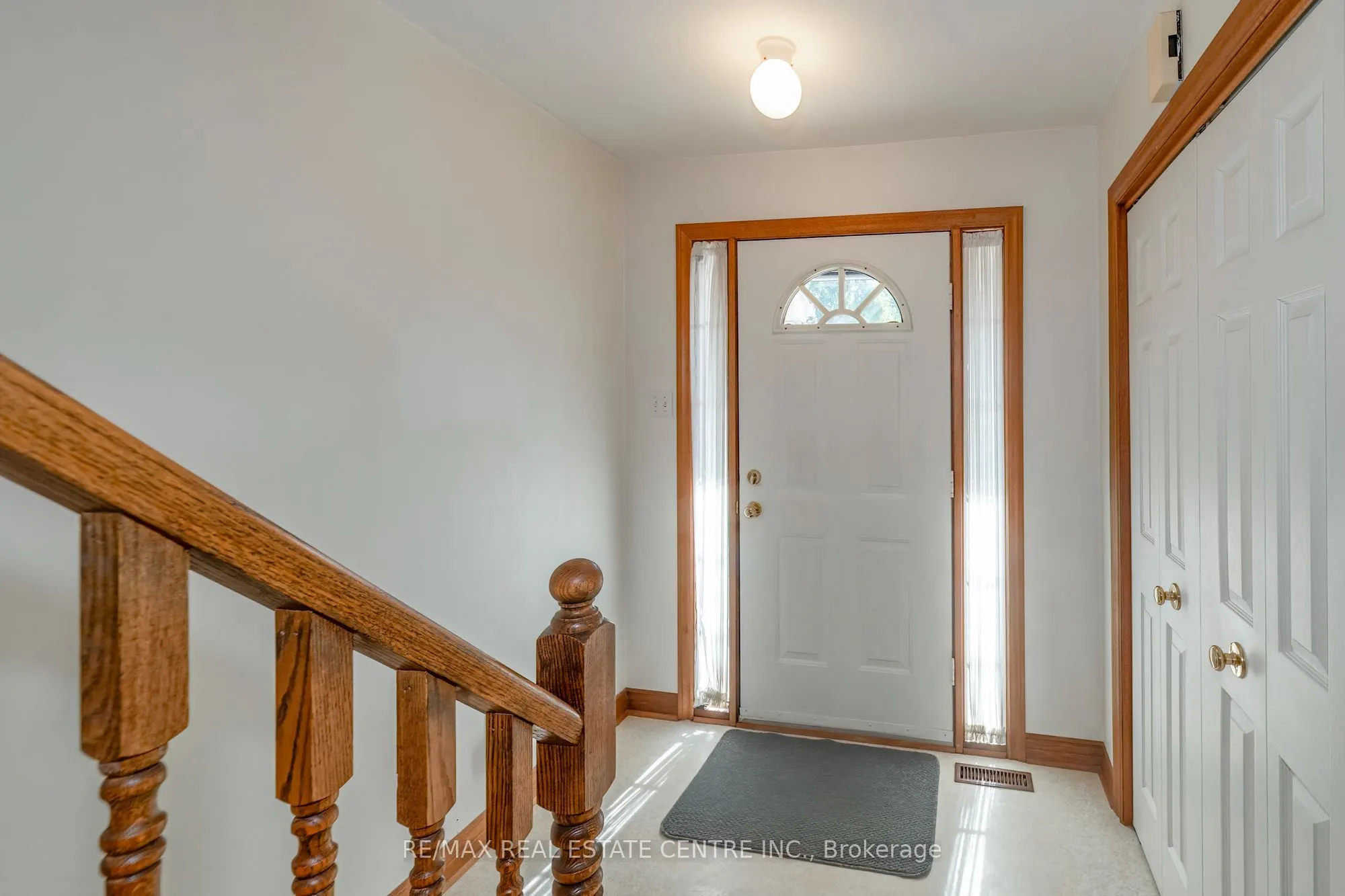 2 Walker Court