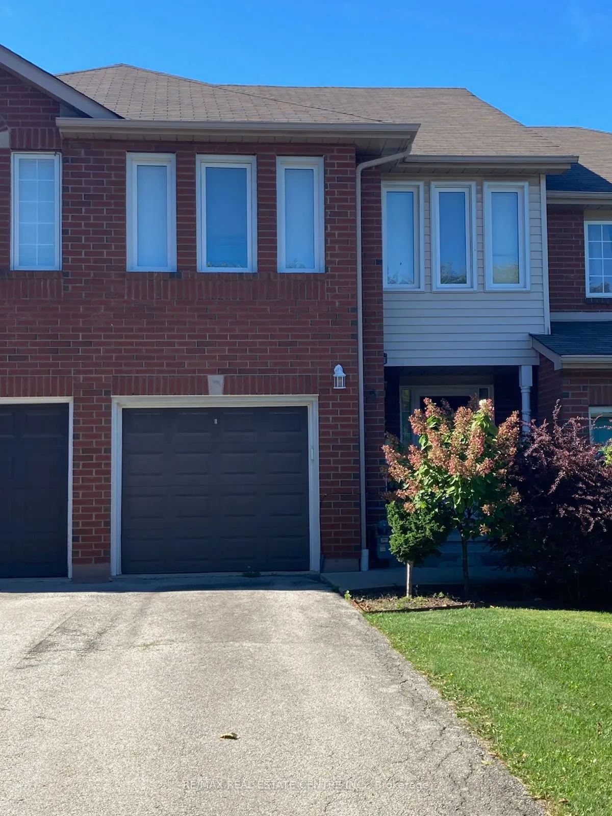 2 Walker Court