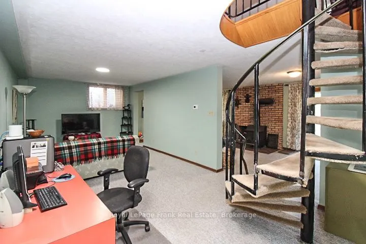 1561 Cherryhill Road