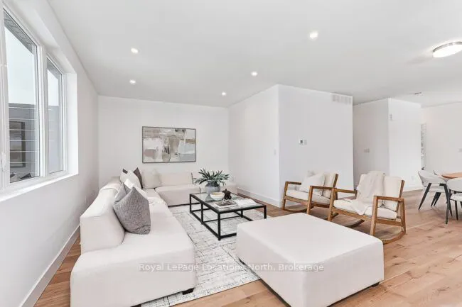 25 Lansdowne Street S #1