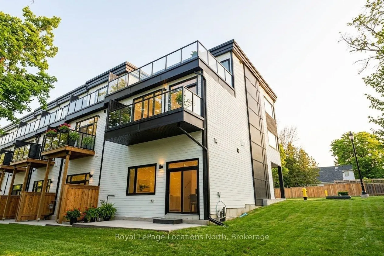 25 Lansdowne Street S #1