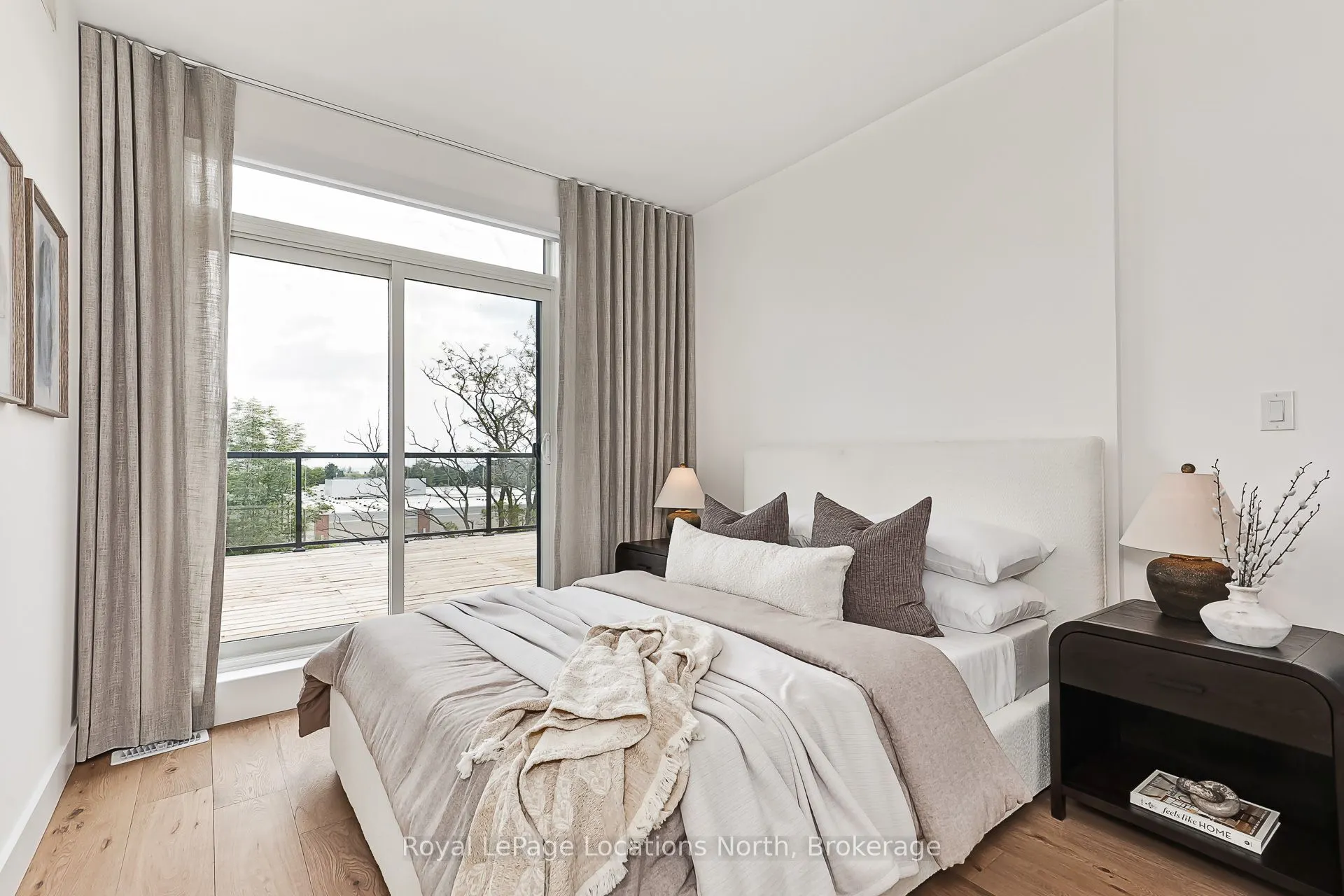 25 Lansdowne Street S #1