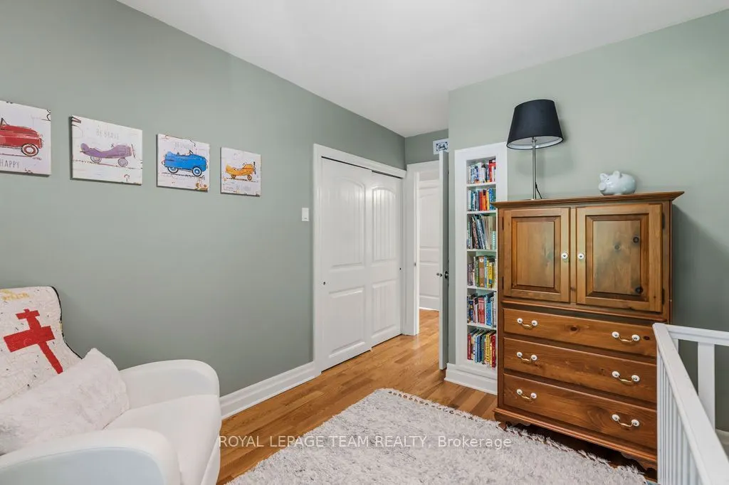 4869 THUNDER Road