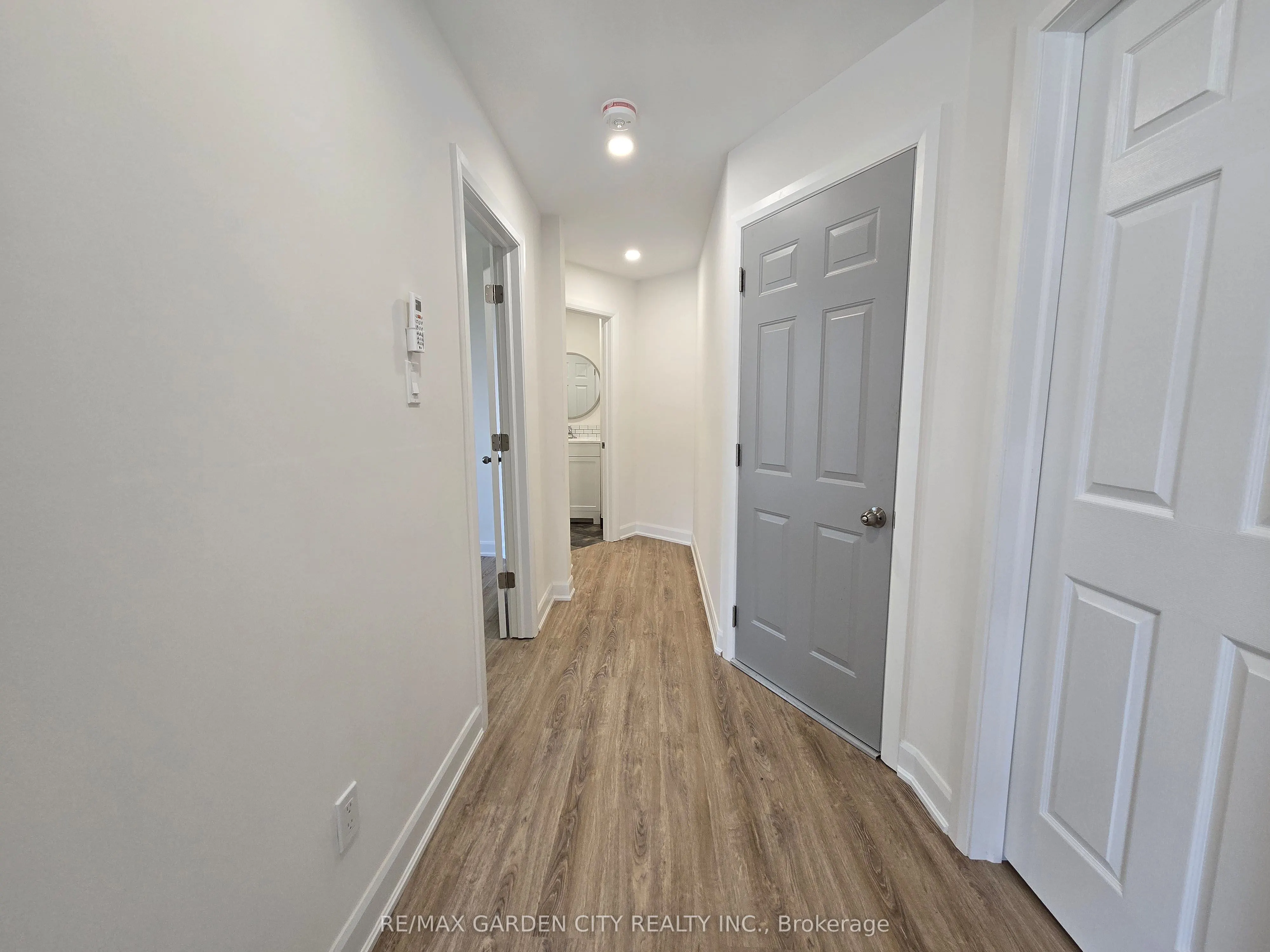 63 Main Street E #2