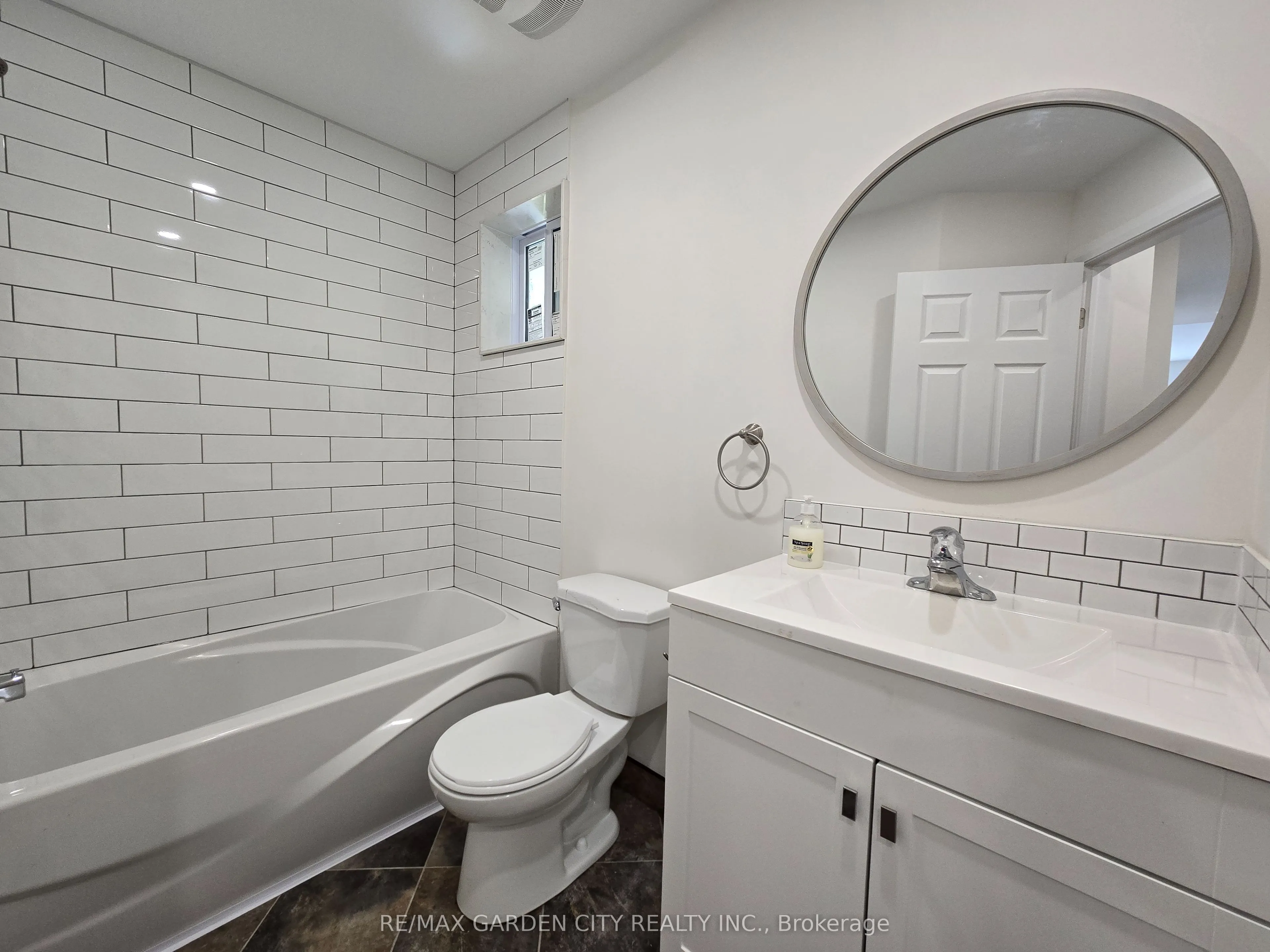 63 Main Street E #2