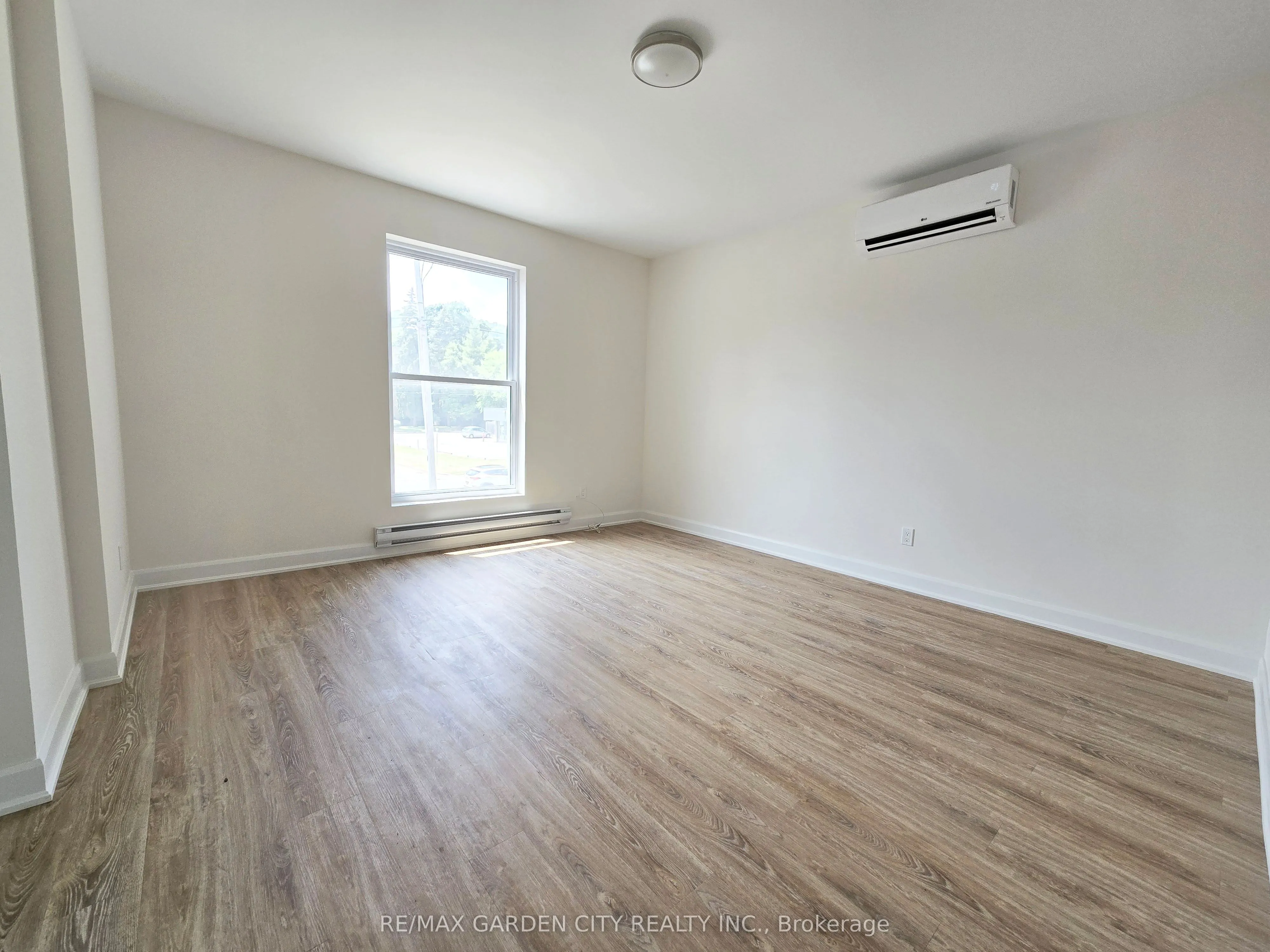 63 Main Street E #2