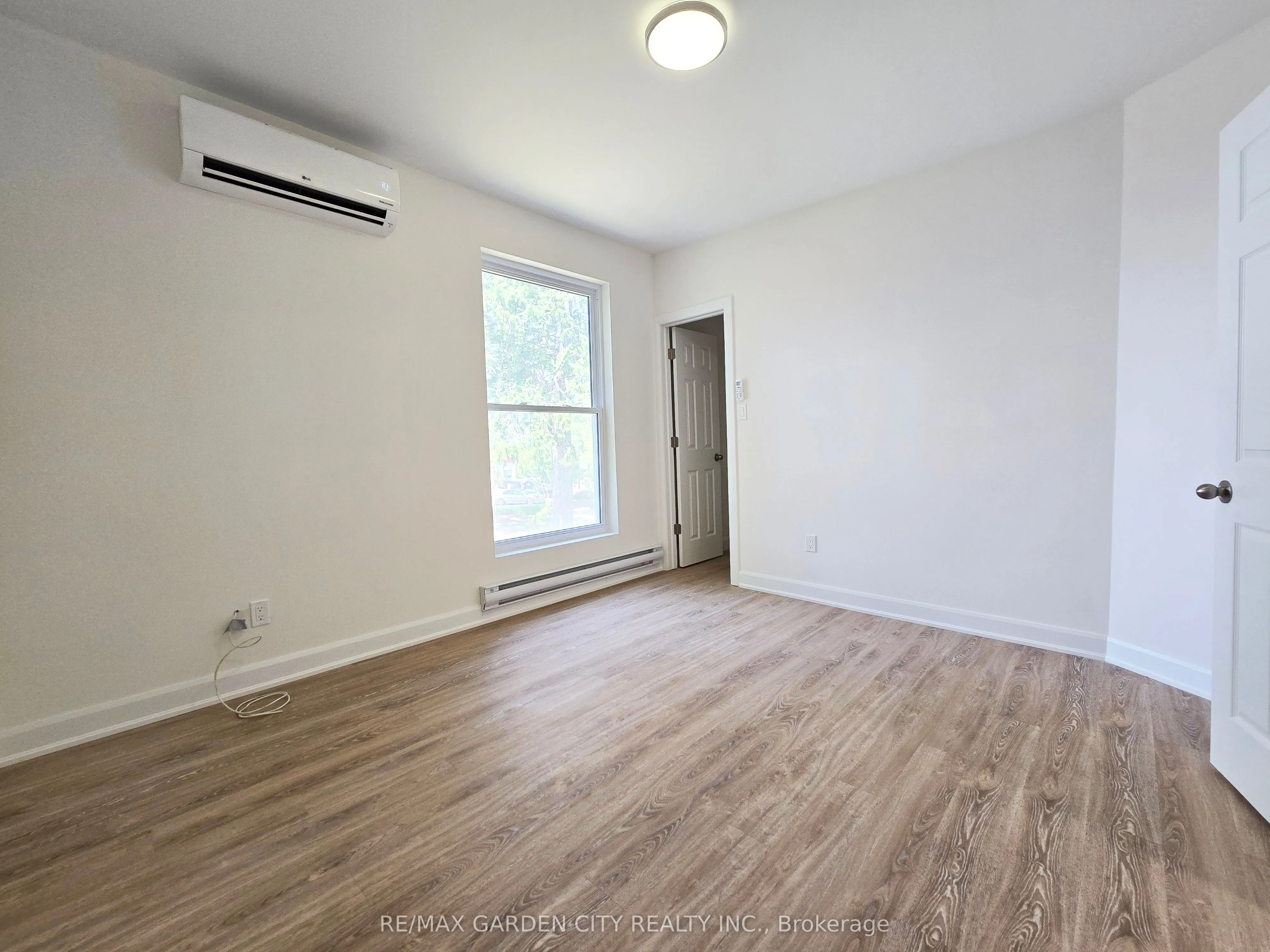 63 Main Street E #2