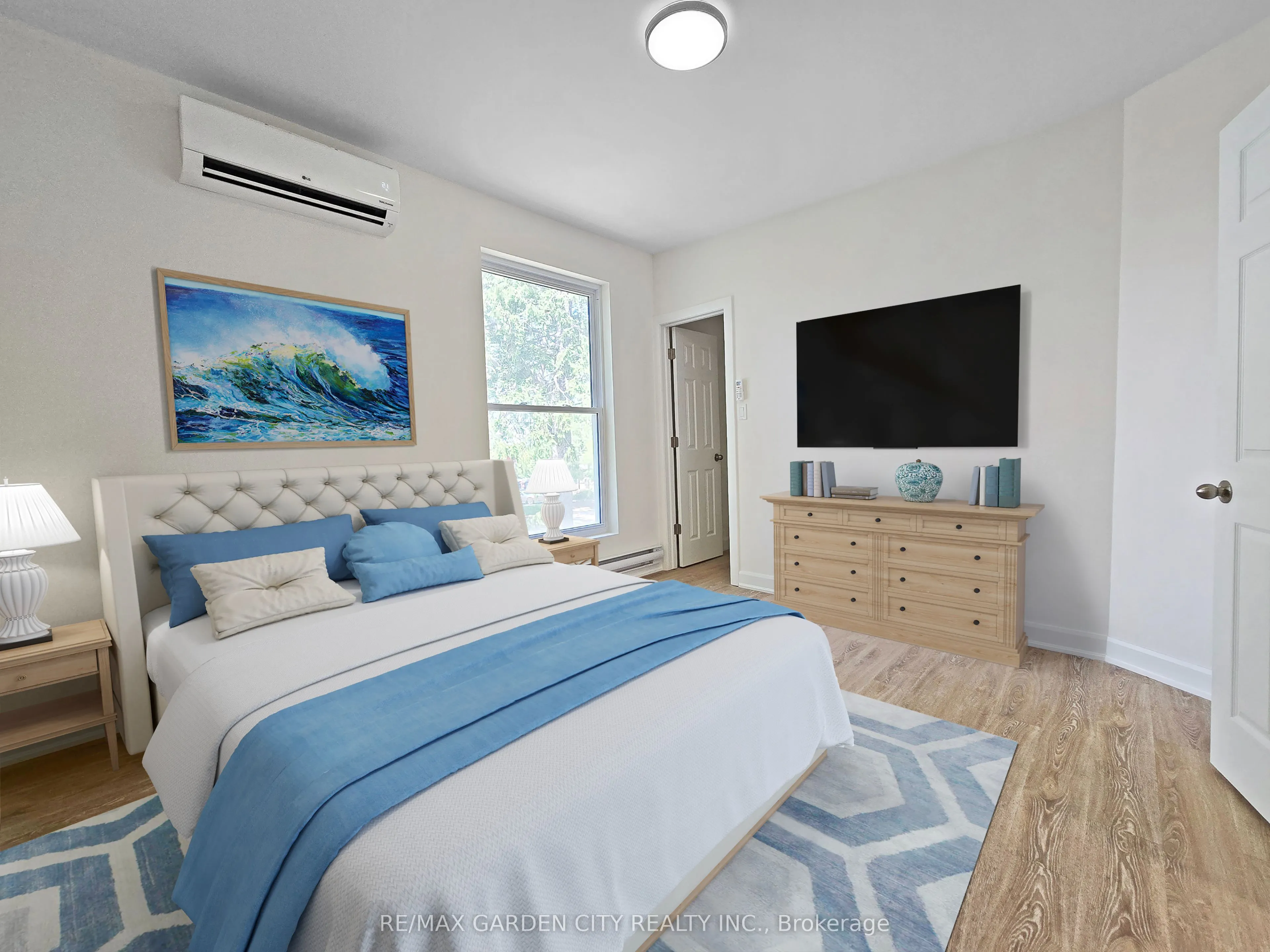 63 Main Street E #2