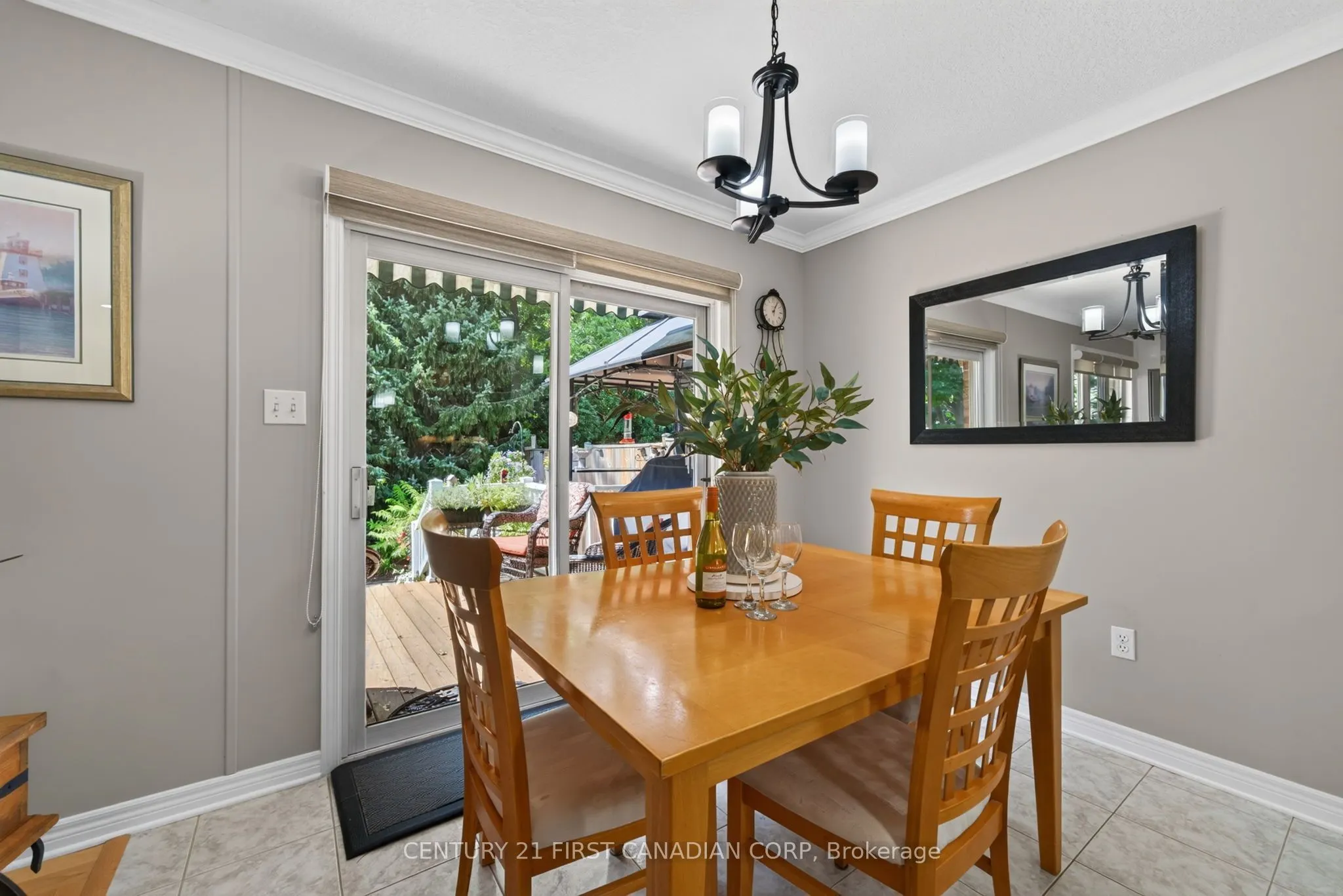 67 Moffatt Lane