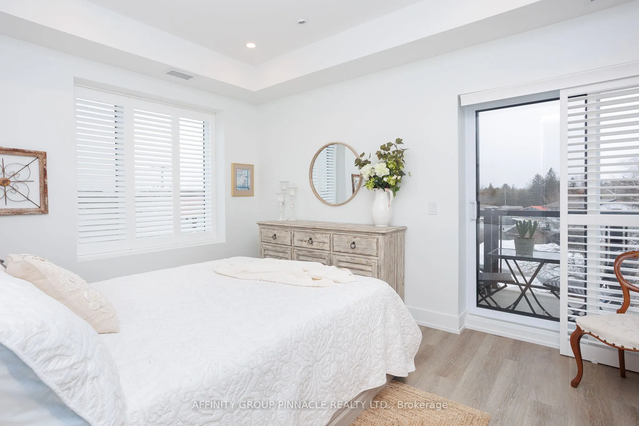 19 A West Street N #302